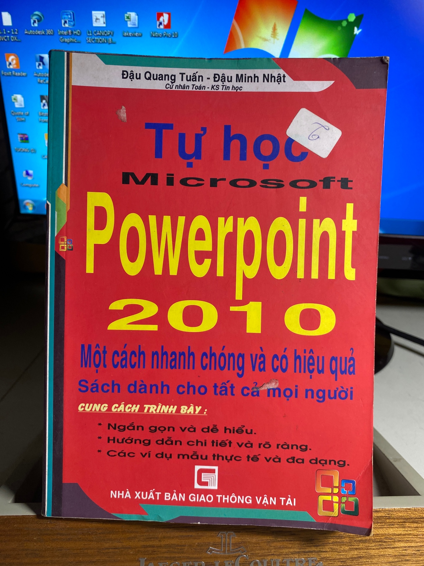 Tự học Microsoft -PowerPoint 2010 - NXB Giao Thông Vận Tải 2012- Sách chất lượng tốt