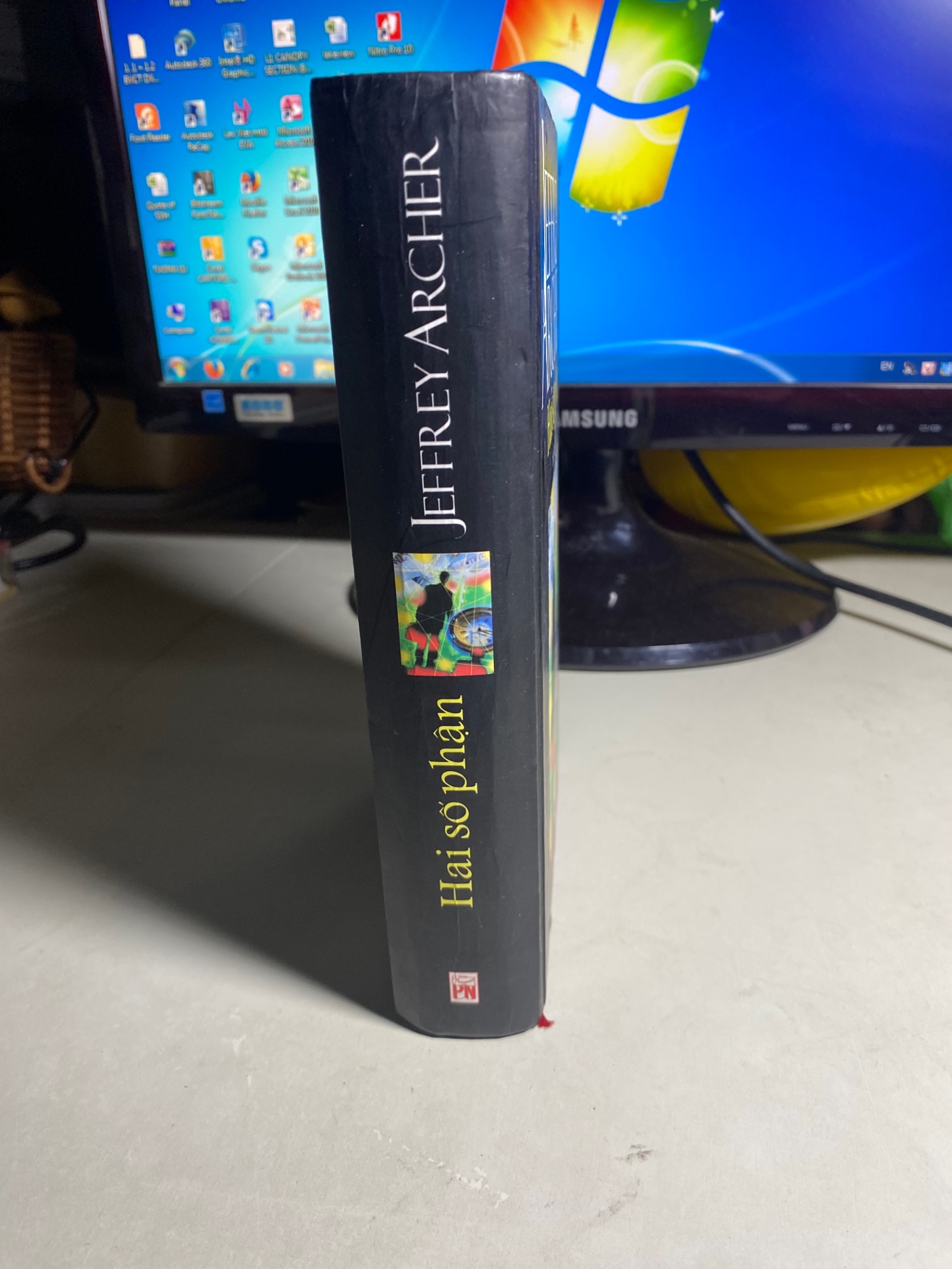 Hai Số Phận (Tiểu thuyết) - Jeffrey Archer -NXB Phụ Nữ 2006 -Bìa cứng,khổ 13x20cm,775 trang -Sách chất lượng tốt,mới