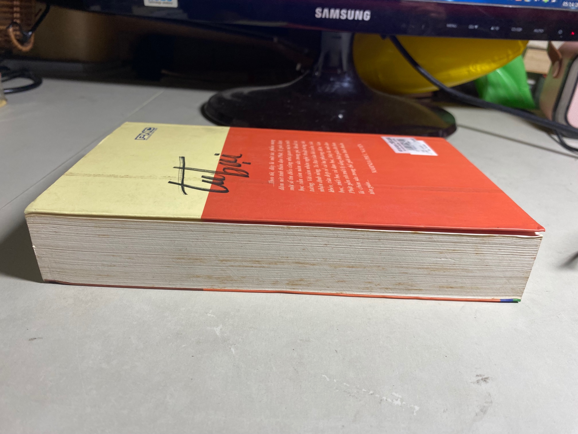 Tu Bụi - Trần Kiêm Đoàn -NXB Thuận Hoá- Phương Nam phát hành 2006 -Bìa mềm,khổ 13x21cm, 658 tràn -Sách lưu kho có ố cạnh