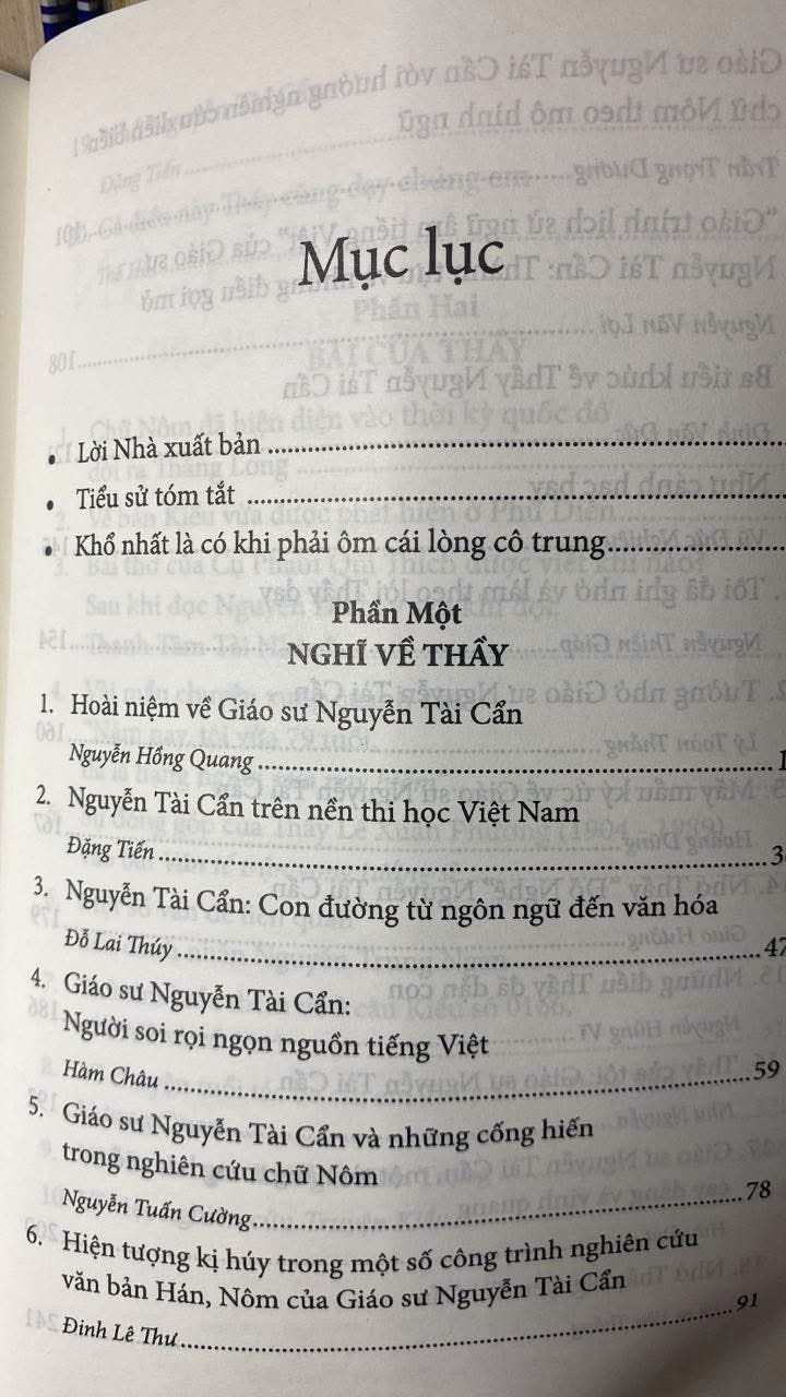 Nguyễn Tài Cẩn học giả bất yếm, bất quyện -Tác giả: Nhiều tác giả -NXB Tổng Hợp tp HCM 2017- Sách mới