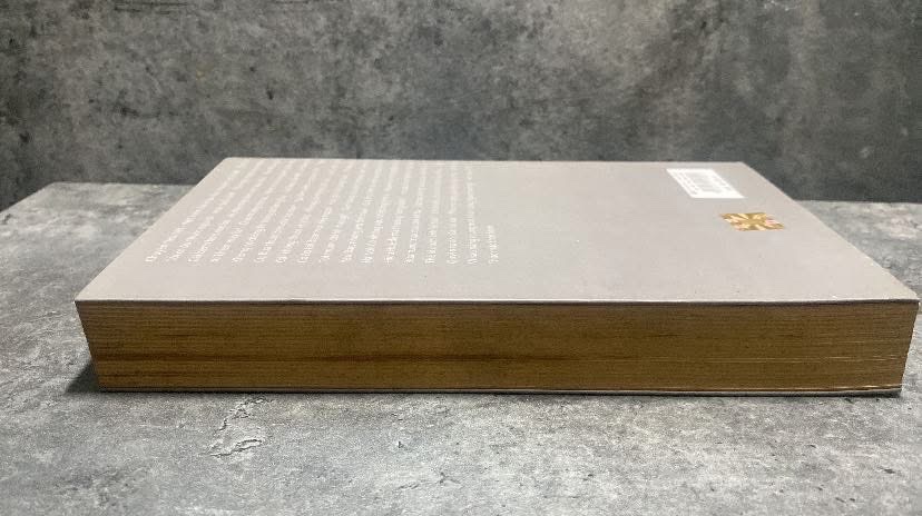 Tạp văn Phan Thị Vàng Anh -NXB Trẻ 2013 -Sách lưu kho có ố