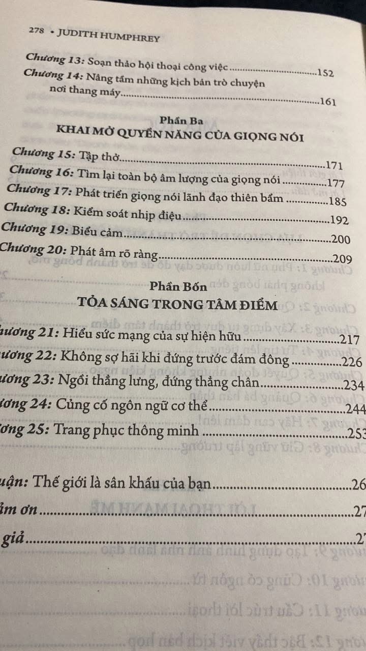 25 Bí Quyết Để Trở Thành Nữ Lãnh Đạo Tài Ba - Cách Phụ Phữ Trở Thành Tâm Điểm (Tái Bản 2020 -Tác giả Judith Humphrey