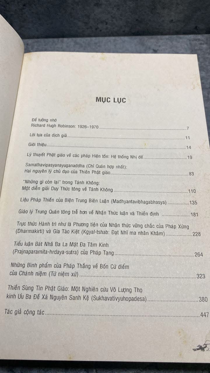 Thiền Đại Thừa: lý thuyết và thực hành -Tác giả Minoru Kiyota -NXB Từ điển Bách Khoa 2013 Sách lưu kho có ố nhẹ