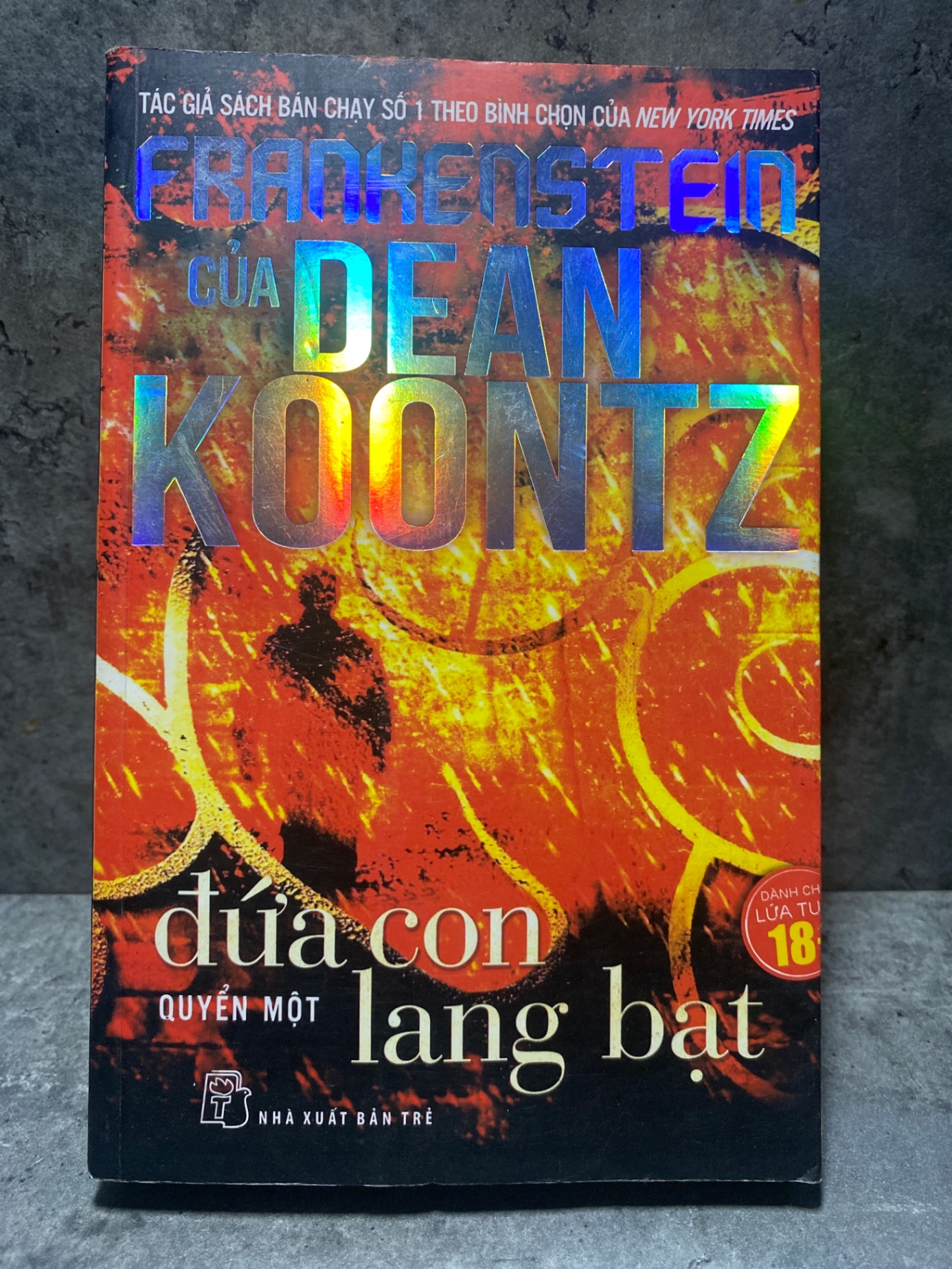 Frankenstein (Tập 1): Đứa Con Lang Bạt -Tác giả: Dean Koontz- NXB Trẻ 2012- Sách lưu kho ,có ố theo thời gian