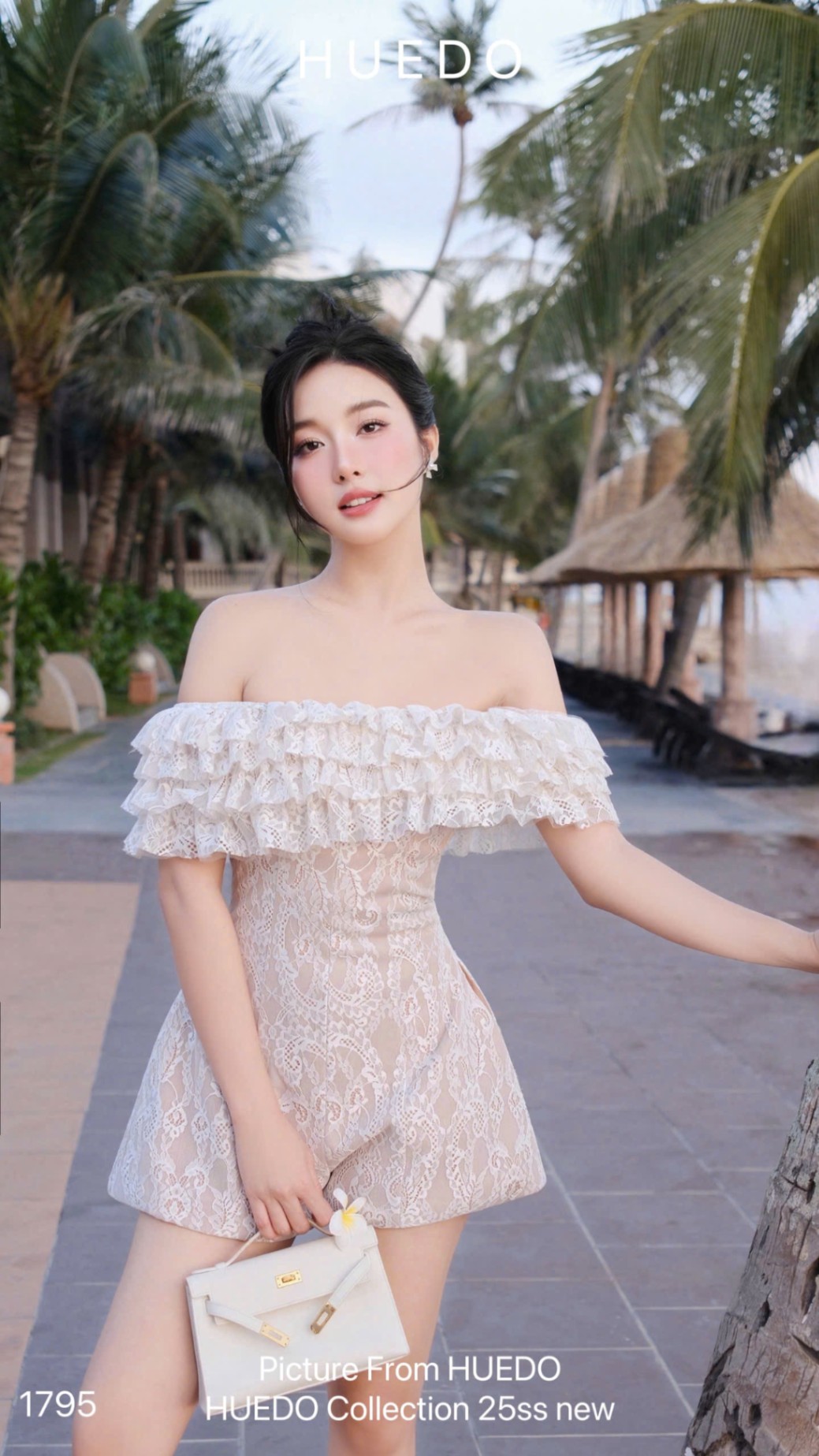 V1795 - JUMPSUIT TRỄ VAI