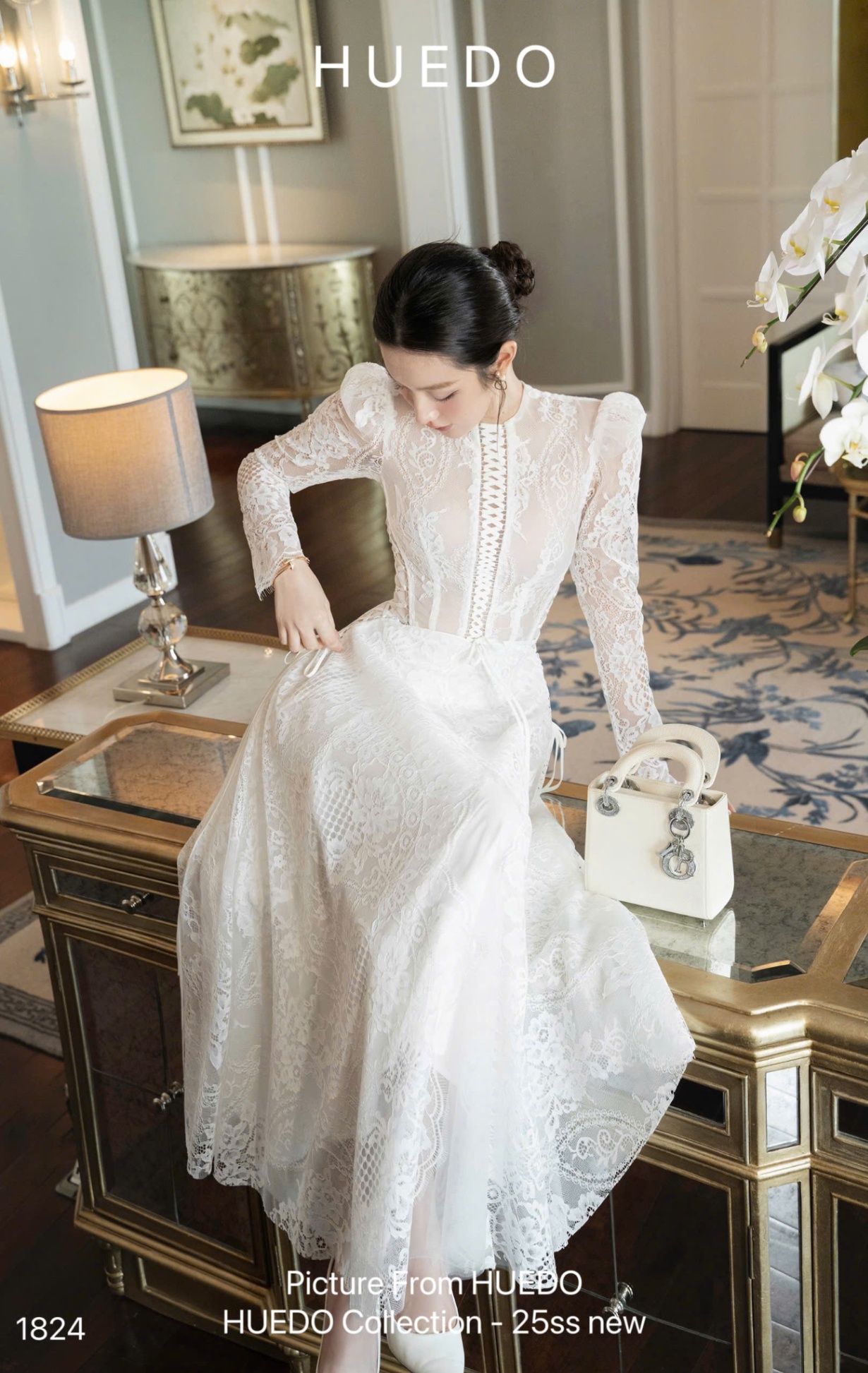 V1824 - LILY DRESS