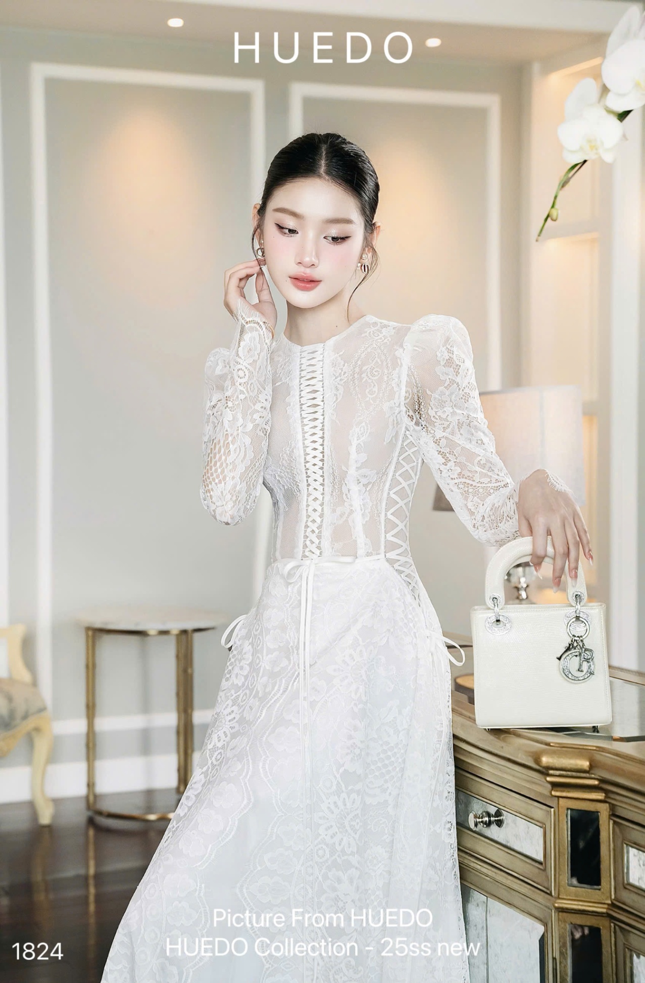 V1824 - LILY DRESS
