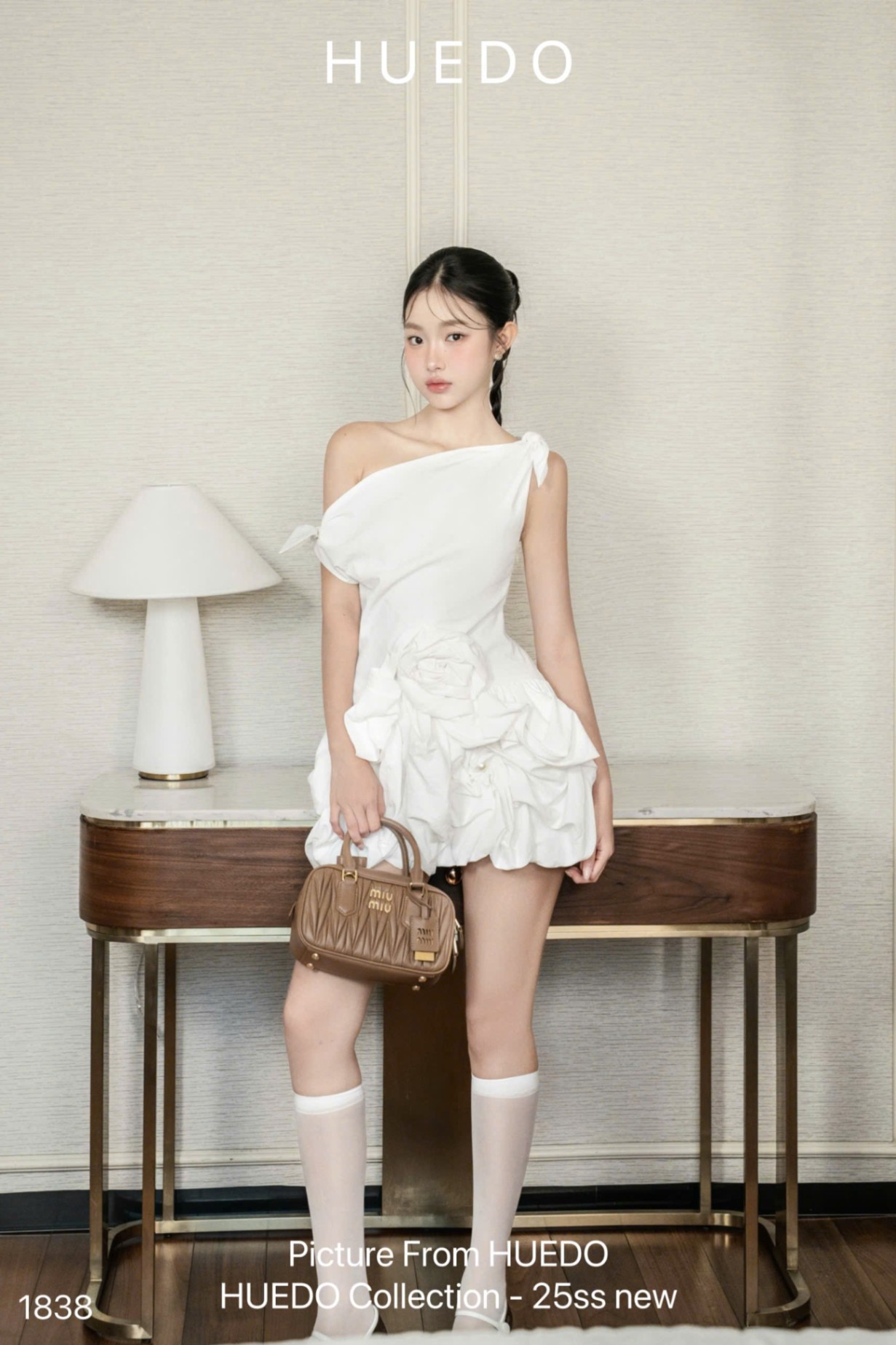 V1838 - SET LỆCH HOA NHÚN