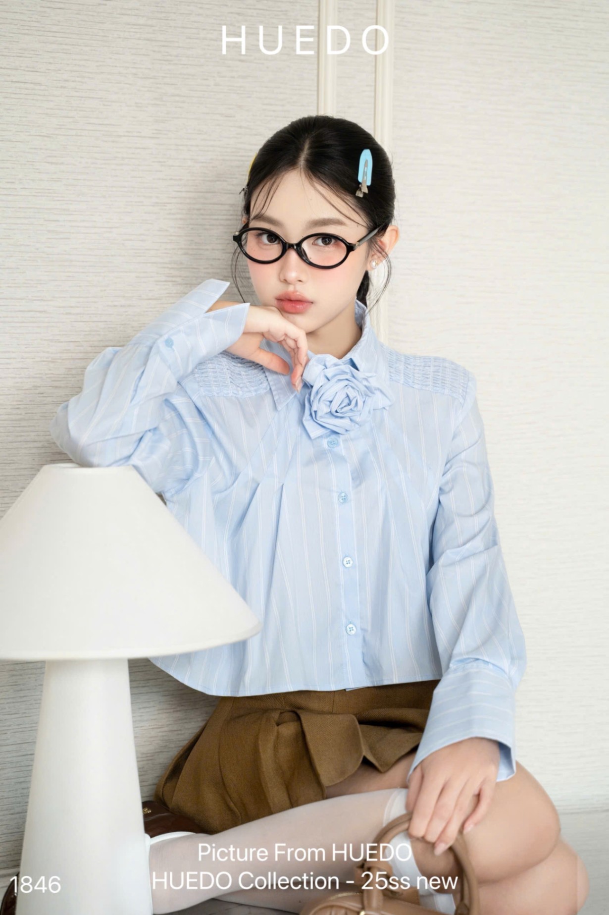 V1846 - ÁO SOMI CROP KÈM HOA