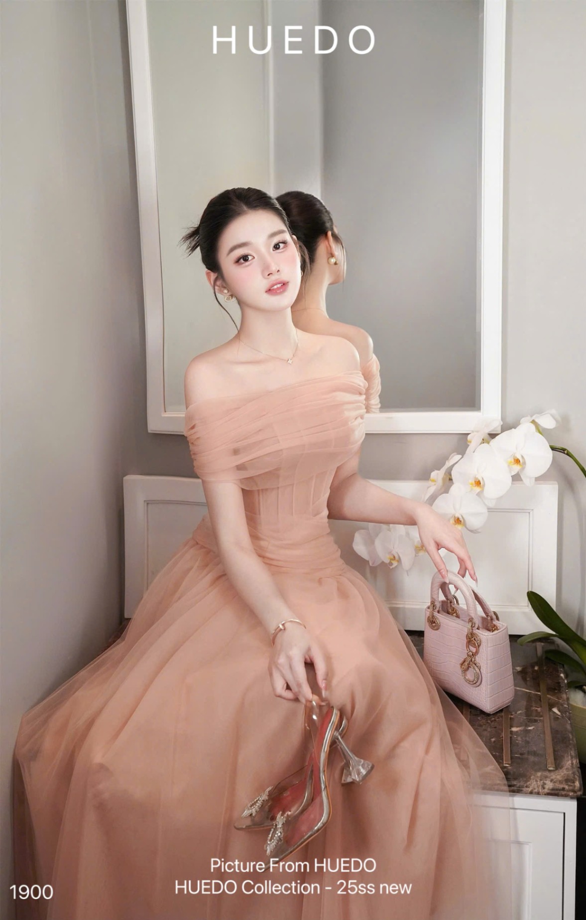 V1900 - ĐẦM LƯỚI XOÈ BẸT VAI