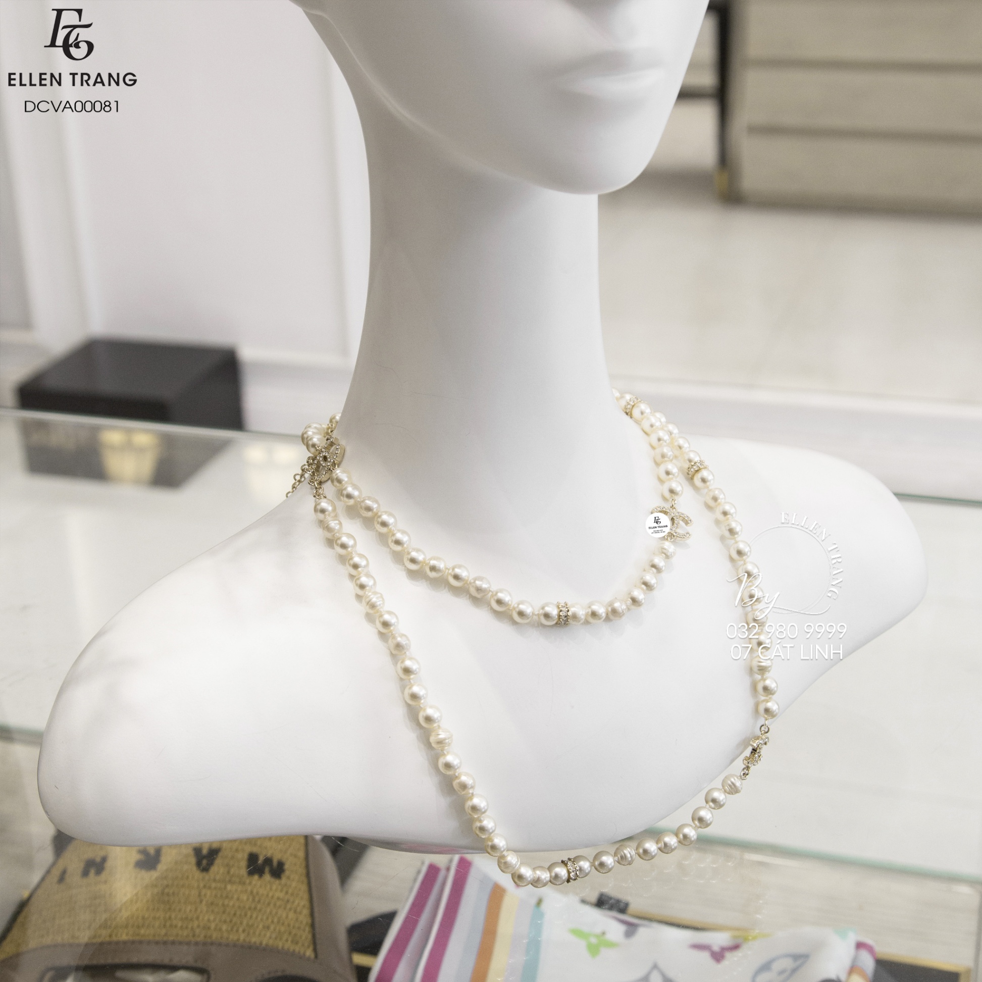 DÂY CHUYỀN NGỌC TRAI ÁNH VÀNG LOGO CHANEL ĐÍNH ĐÁ