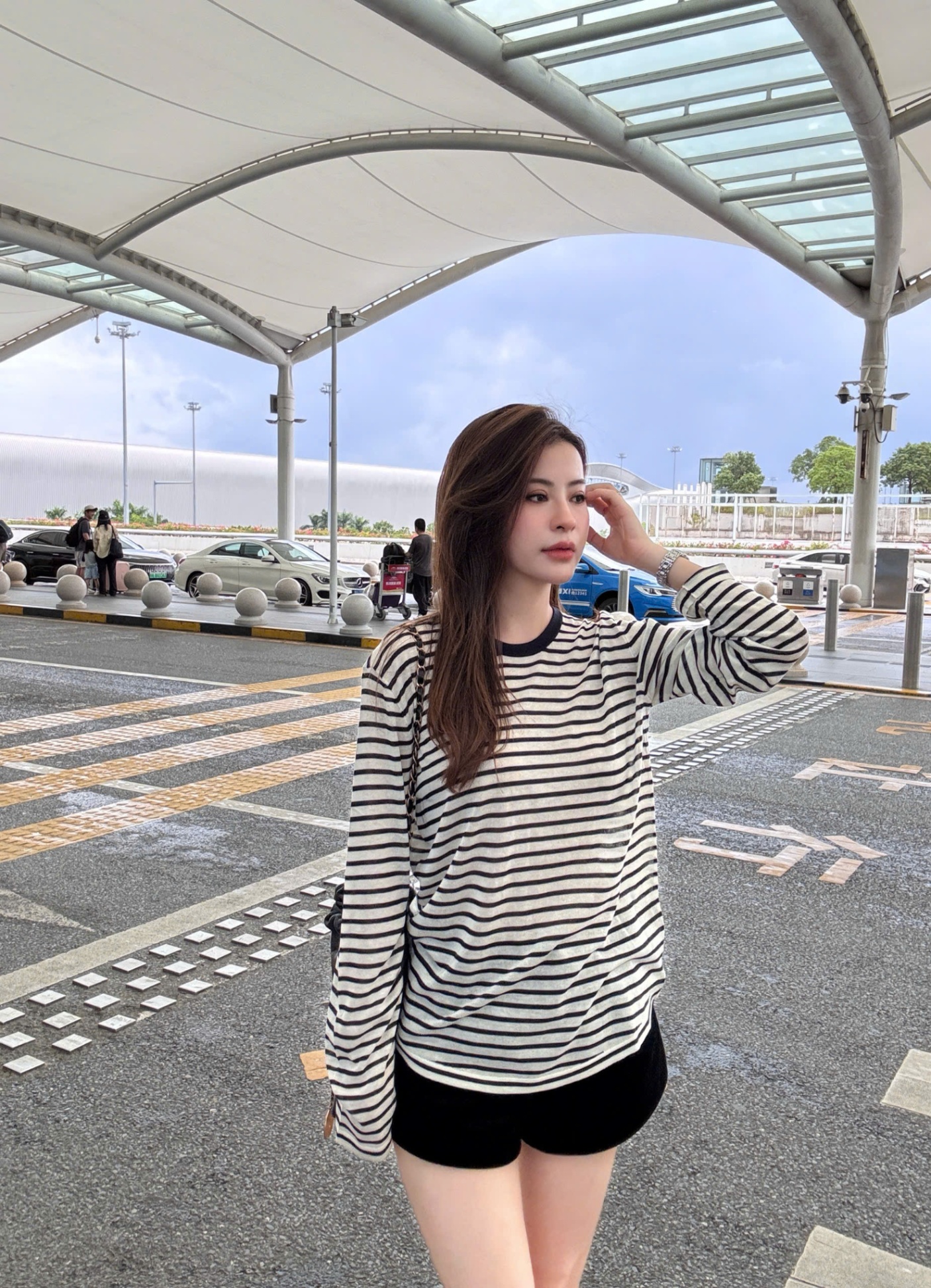 ÁO KẺ TRẮNG ĐEN DÀI TAY