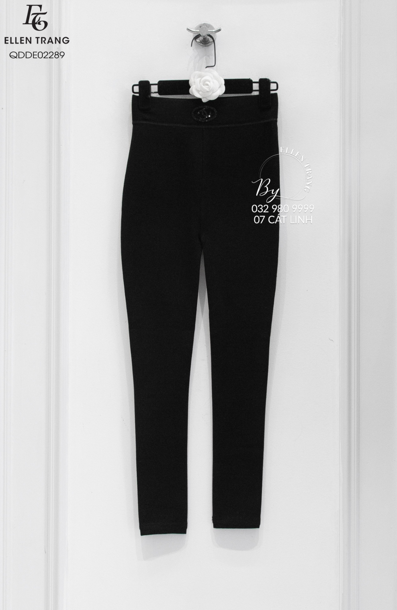 QUẦN LEGGING ĐEN CẠP LOGO CHANEL NGHIÊNG
