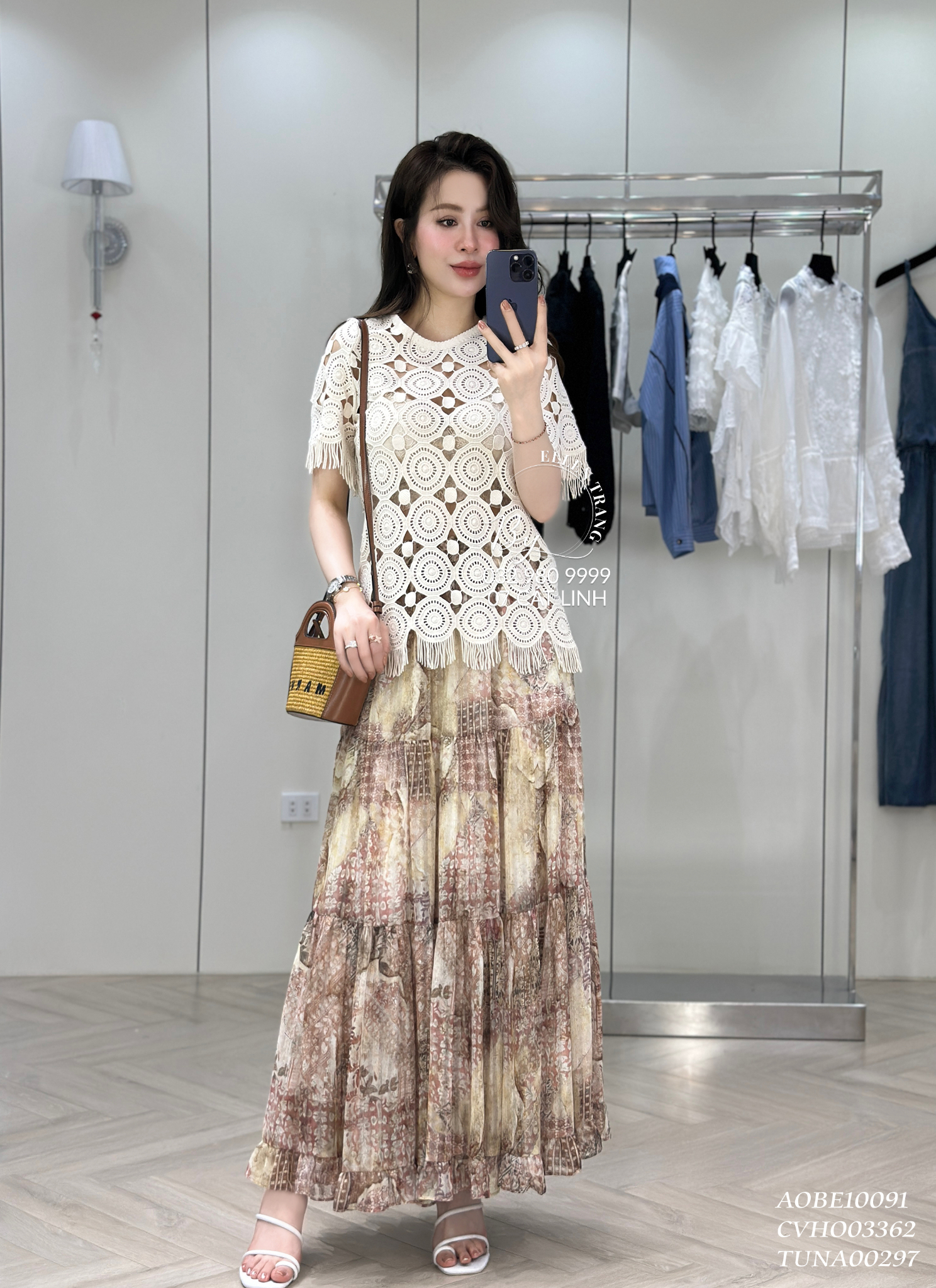 ÁO BE HOẠ TIẾT TRÒN VIỀN TUA RUA