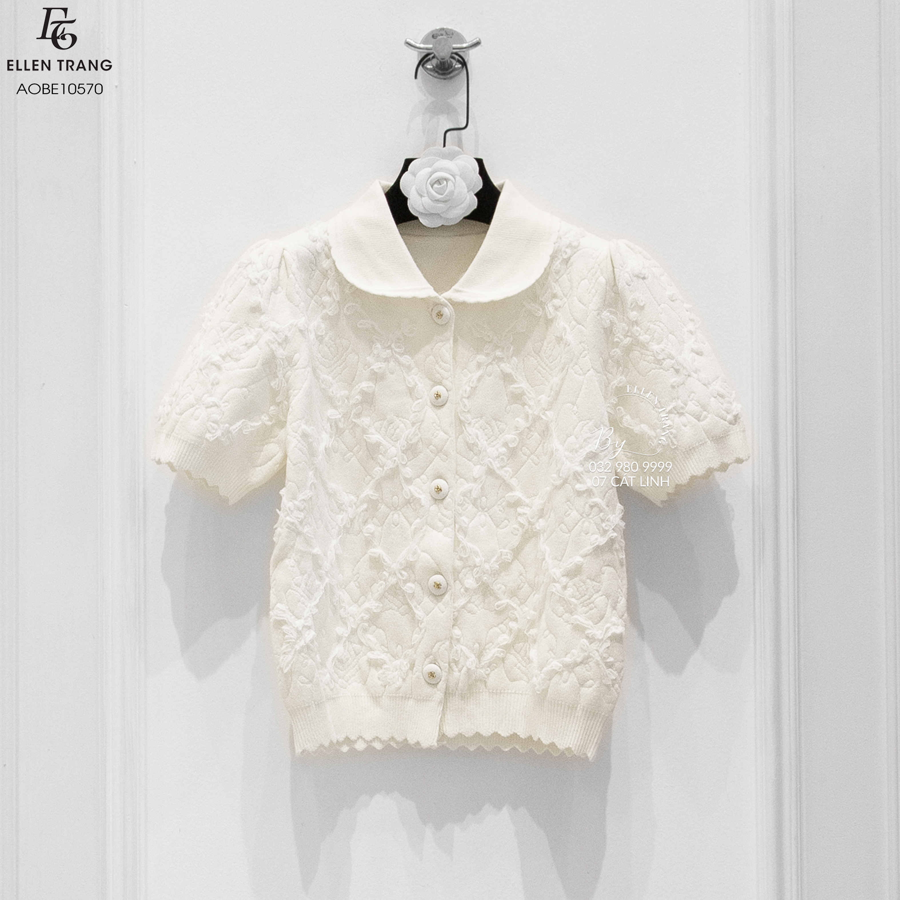 ÁO BE POLO HOẠ TIẾT TRẮNG CÚC LOGO CHANEL VÀNG