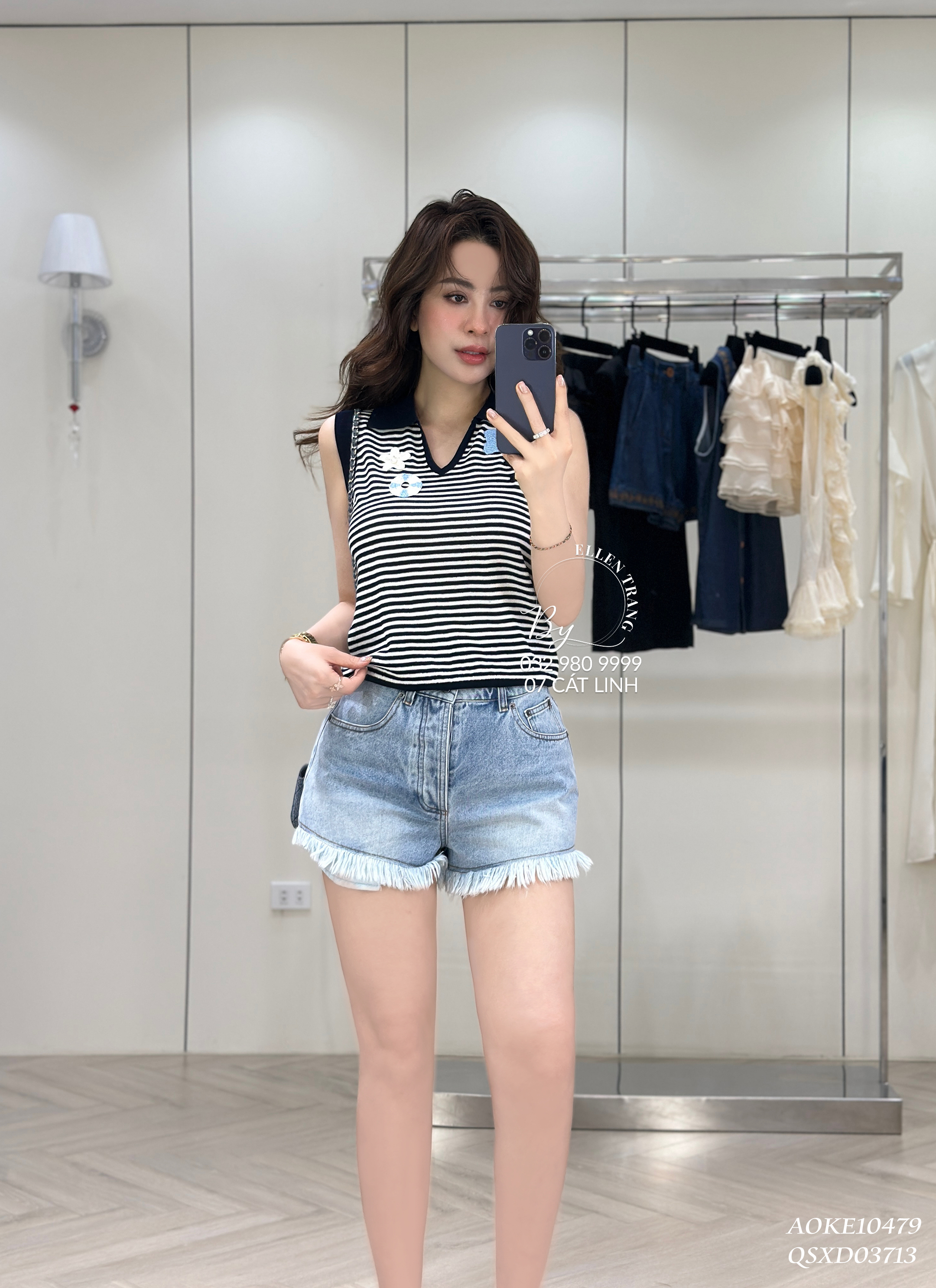 ÁO KẺ SÁT NÁCH XANH THAN CỔ V HOẠ TIẾT THÊU