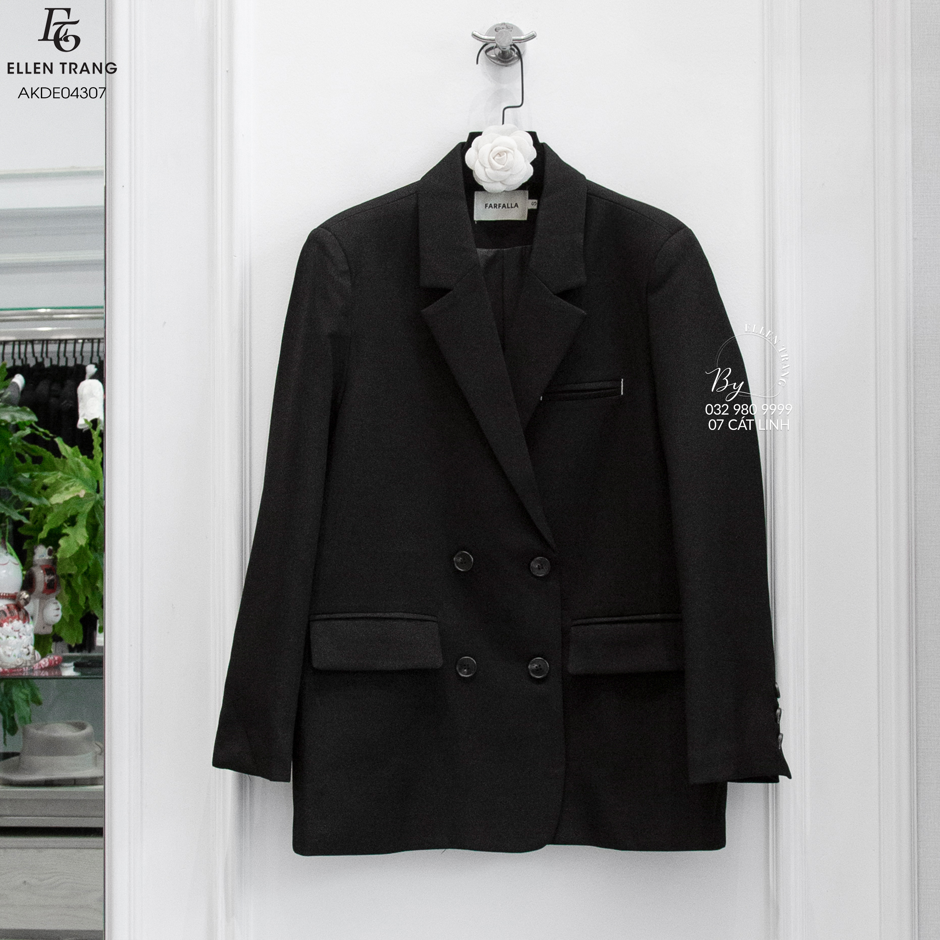 ÁO KHOÁC ĐEN BLAZER 2 HÀNG KHUY LOGO FOUTALLA