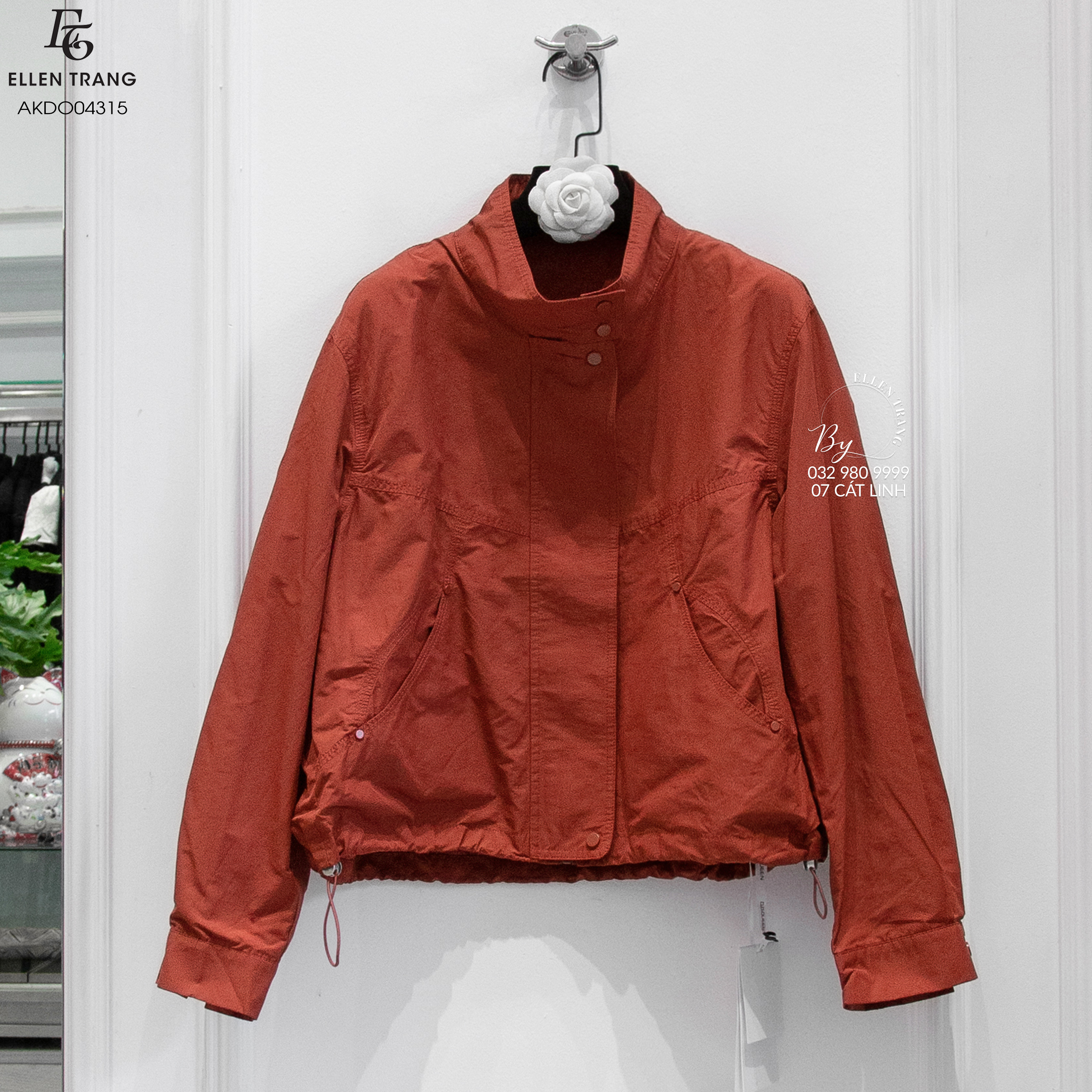 ÁO KHOÁC ĐỎ CỔ 3 CÚC BẤM DÂY RÚT