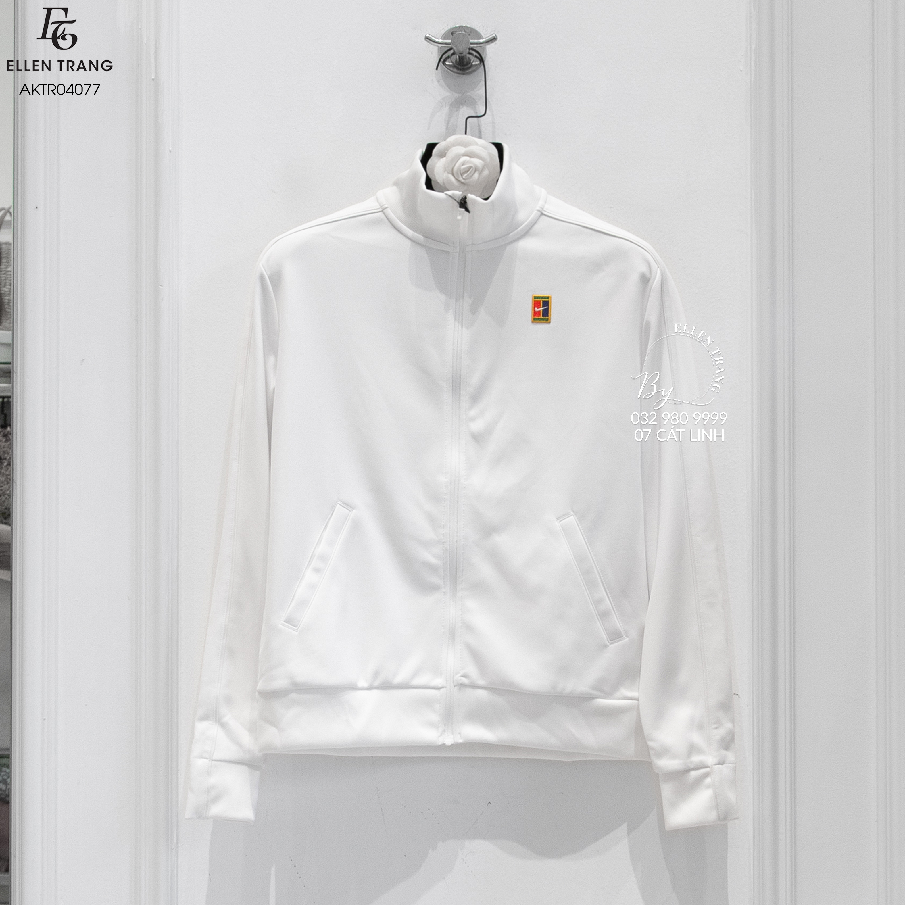 ÁO KHOÁC NIKE TRẮNG LOGO NGỰC