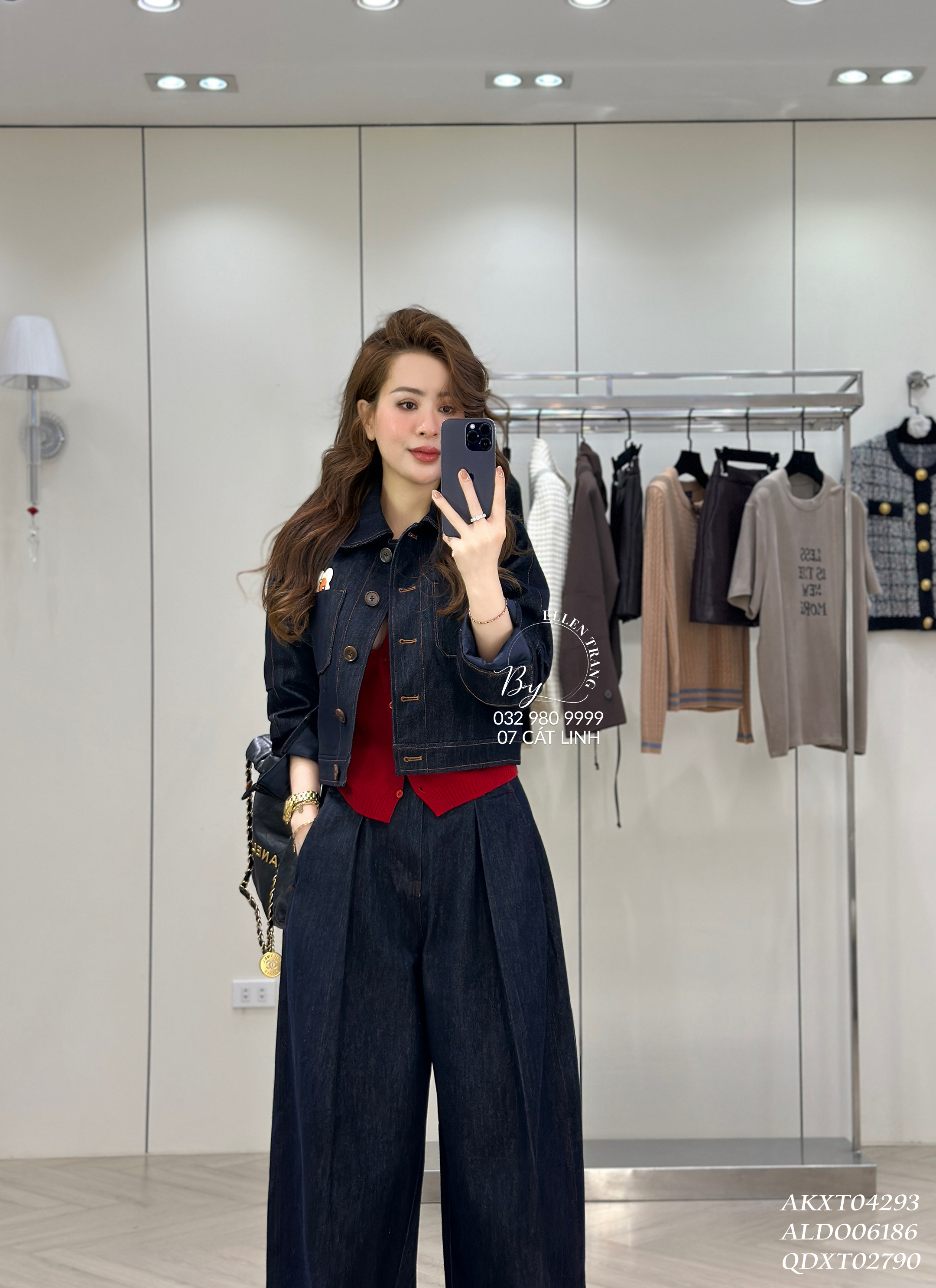 ÁO KHOÁC XANH THAN CHỈ CAM TÚI HOA TRẮNG
