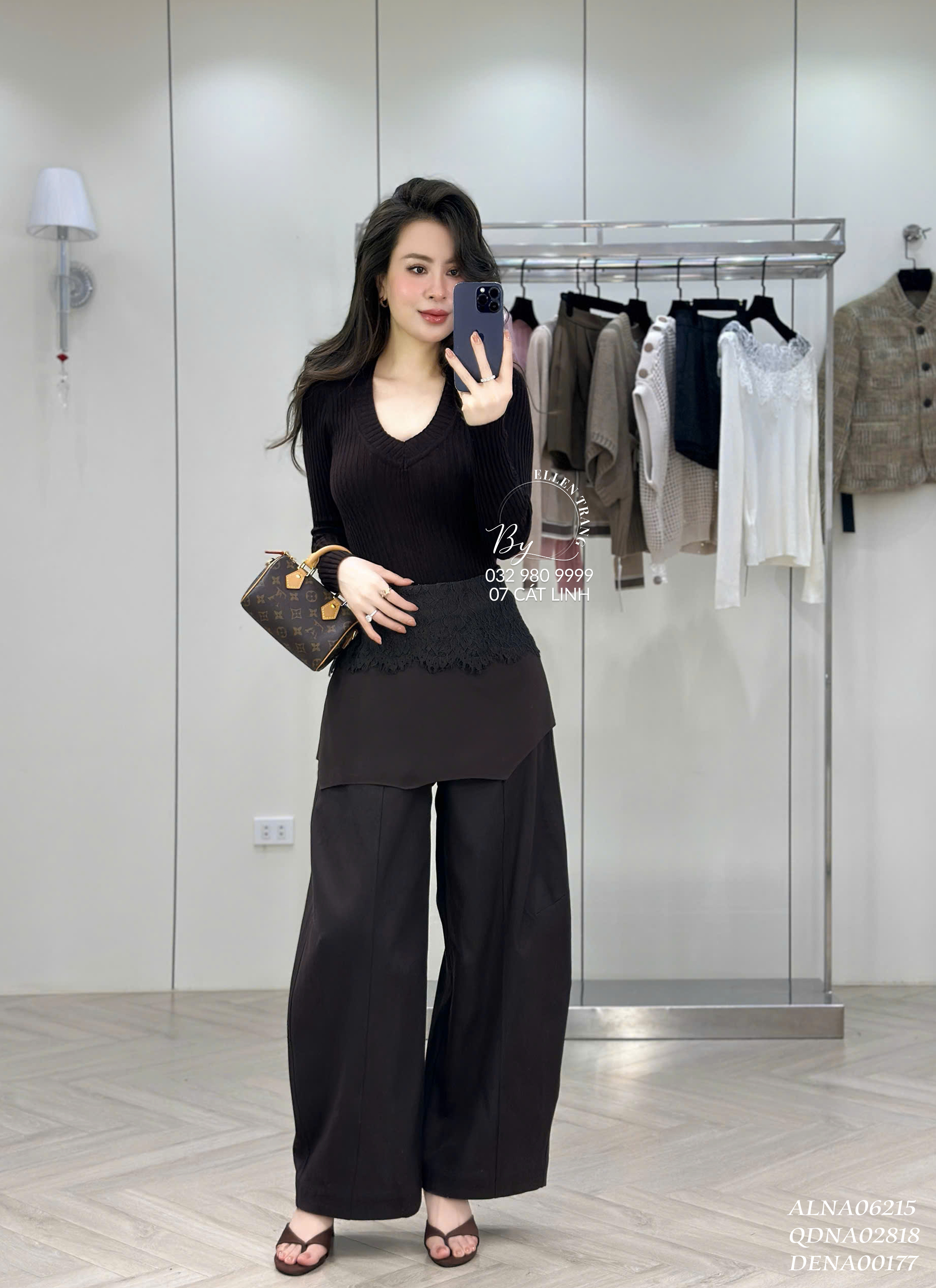 ÁO LEN NÂU SOCOLA CỔ V GÂN SỌC