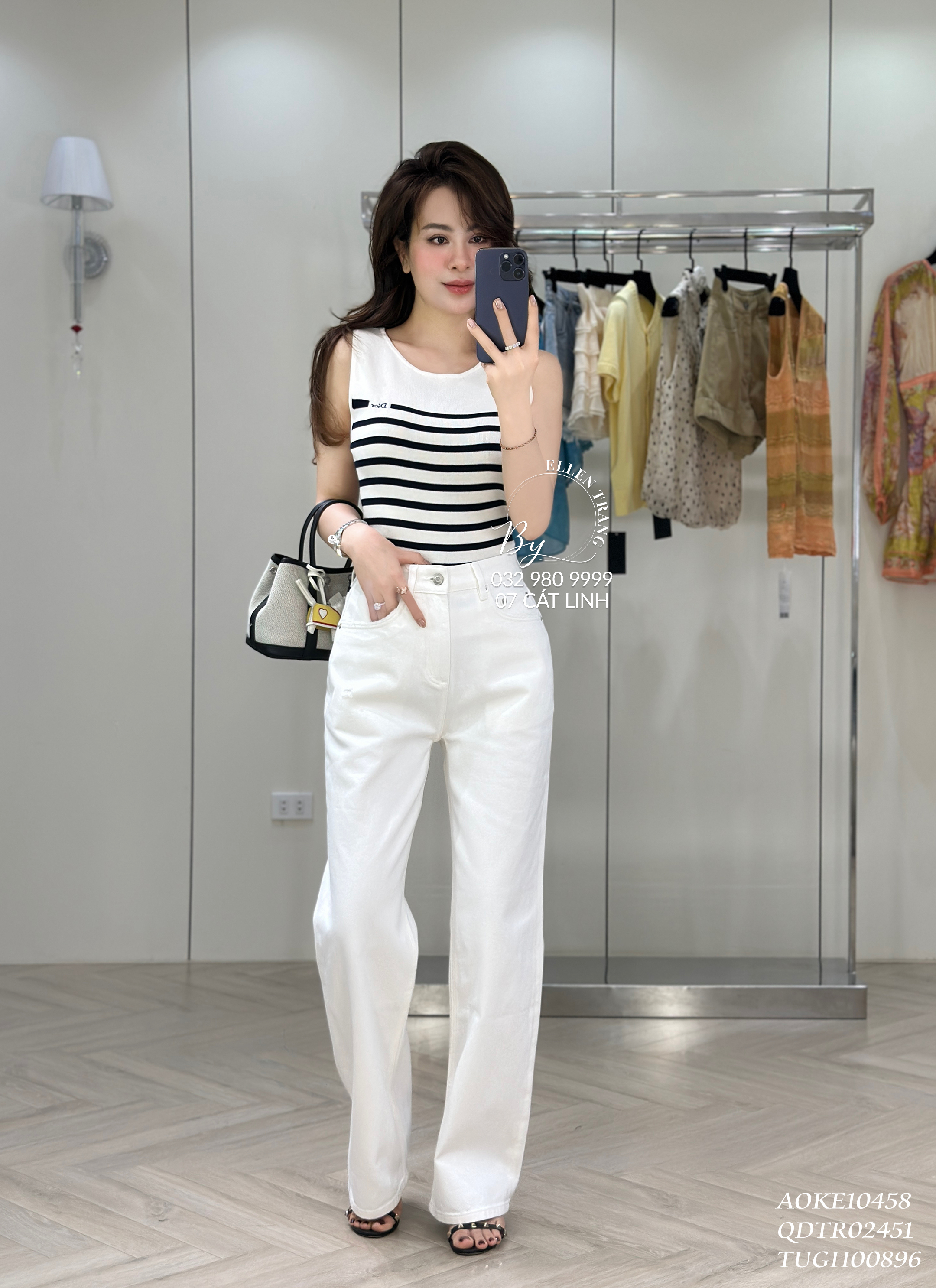 ÁO SÁT NÁCH BE KẺ ĐEN CHỮ DIOR