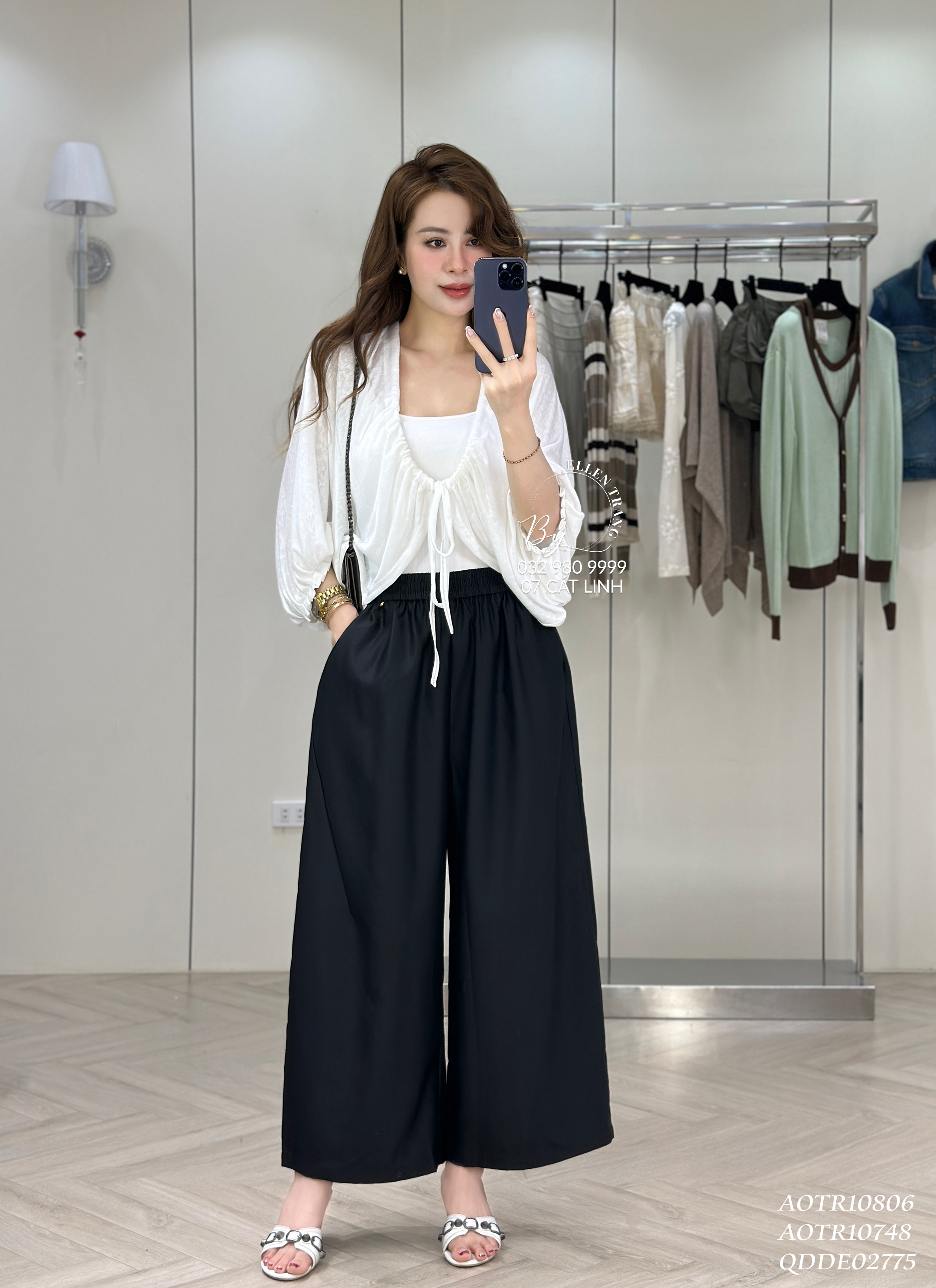 ÁO TRẮNG CÁNH DƠI TAY XẾP LY