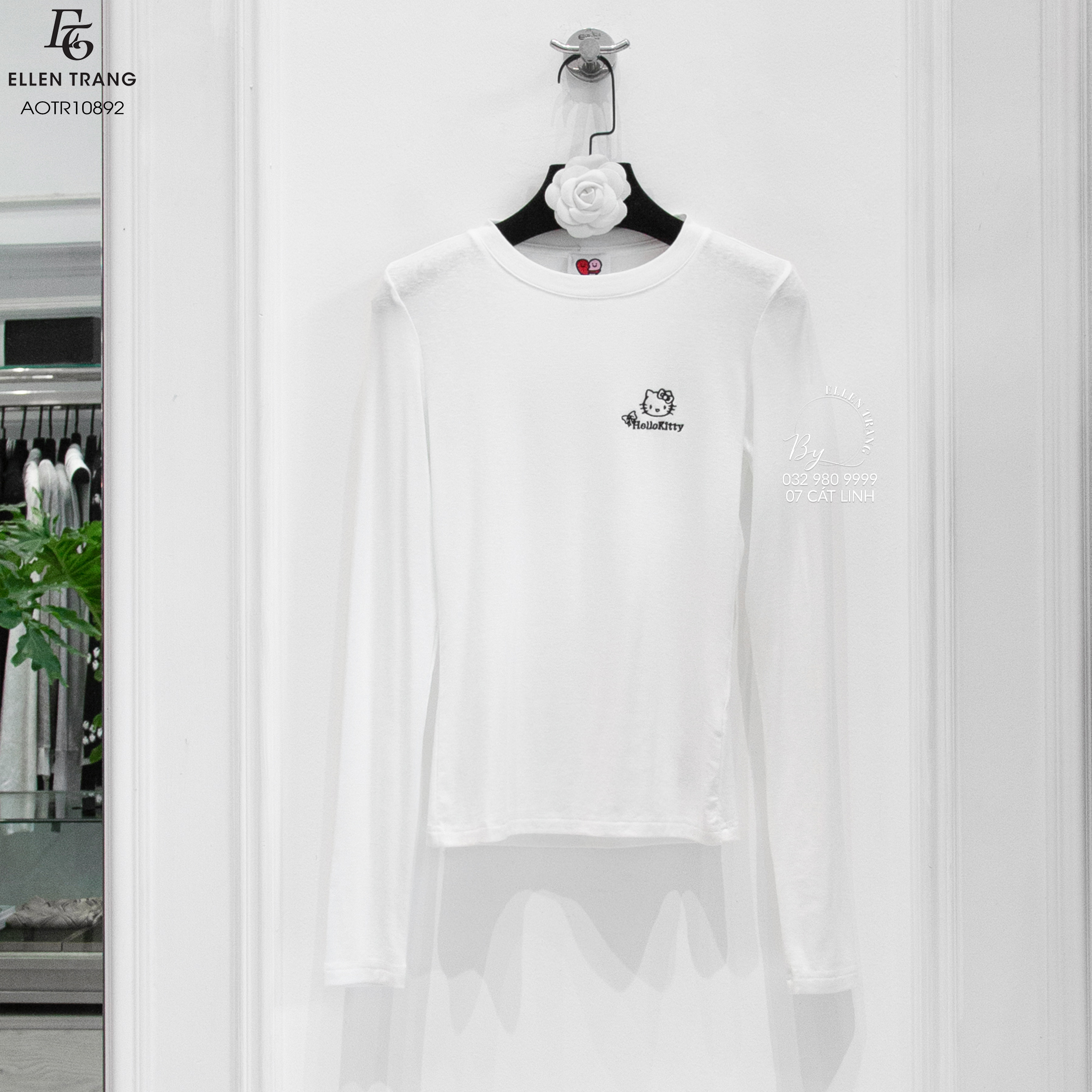 ÁO TRẮNG DÀI TAY HÌNH MÈO ĐEN HELLO KITTY