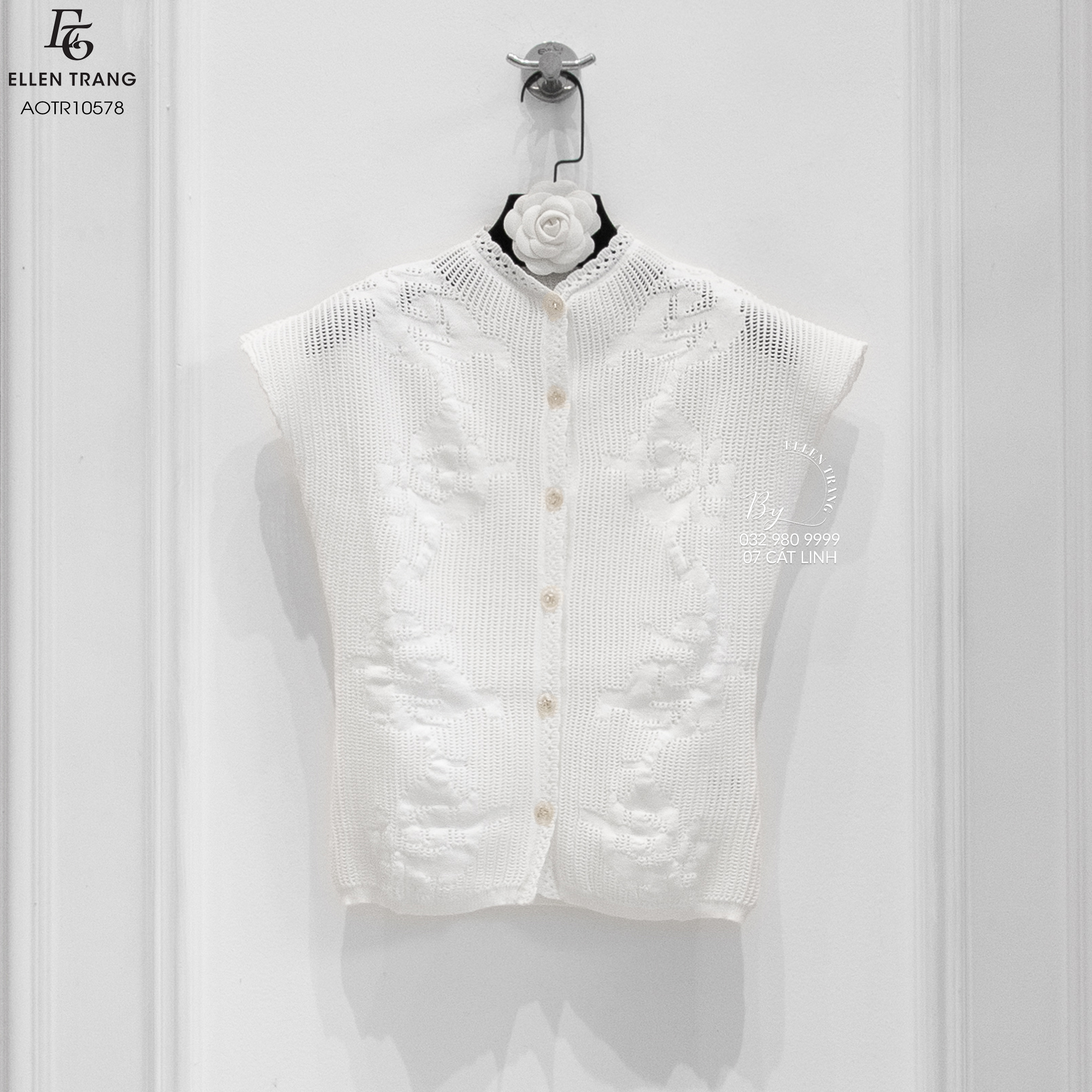 ÁO TRẮNG SÁT NÁCH REN LỖ CÚC CHANEL