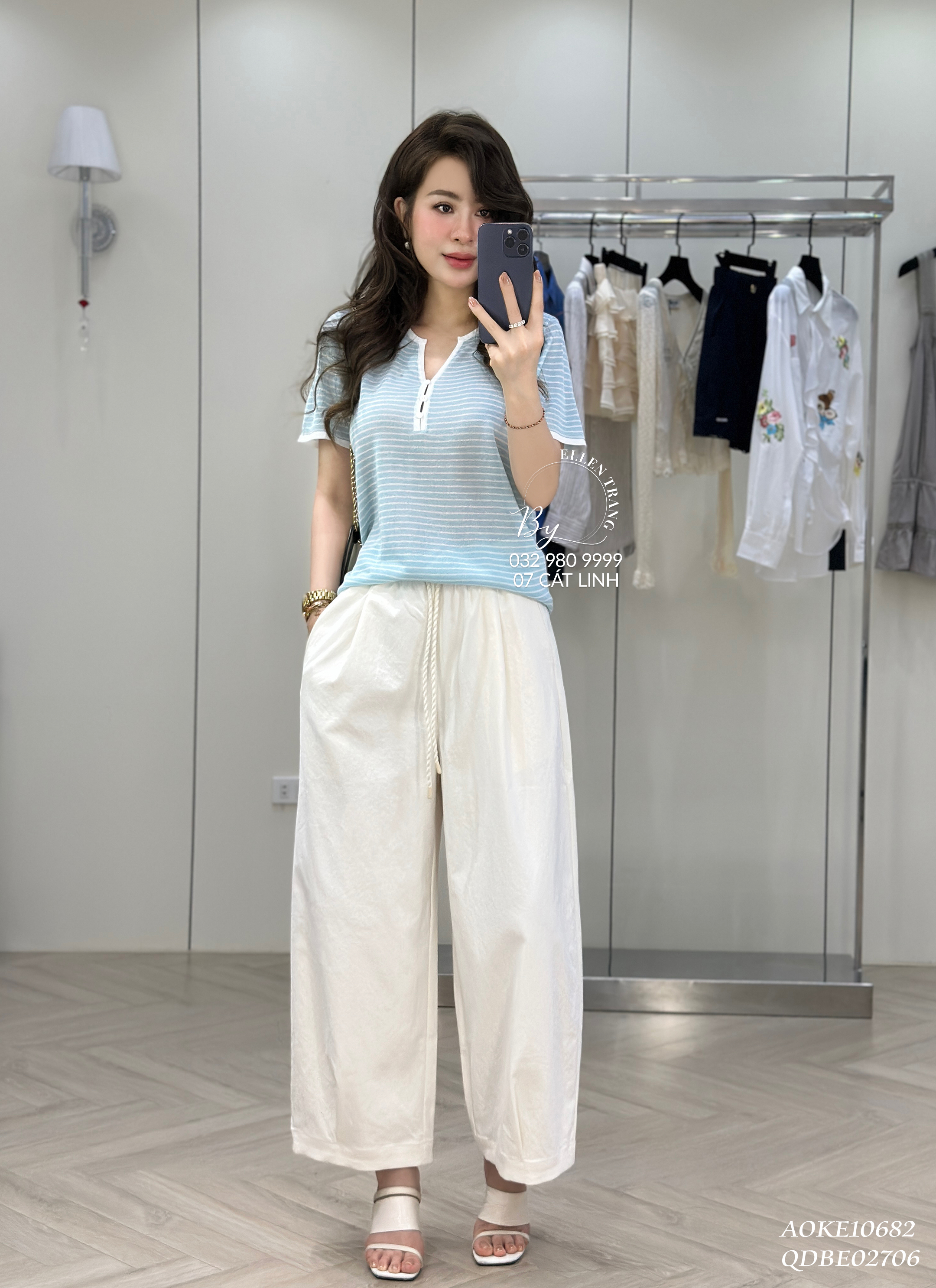 ÁO XANH DƯƠNG KẺ VIỀN TRẮNG 3 CÚC