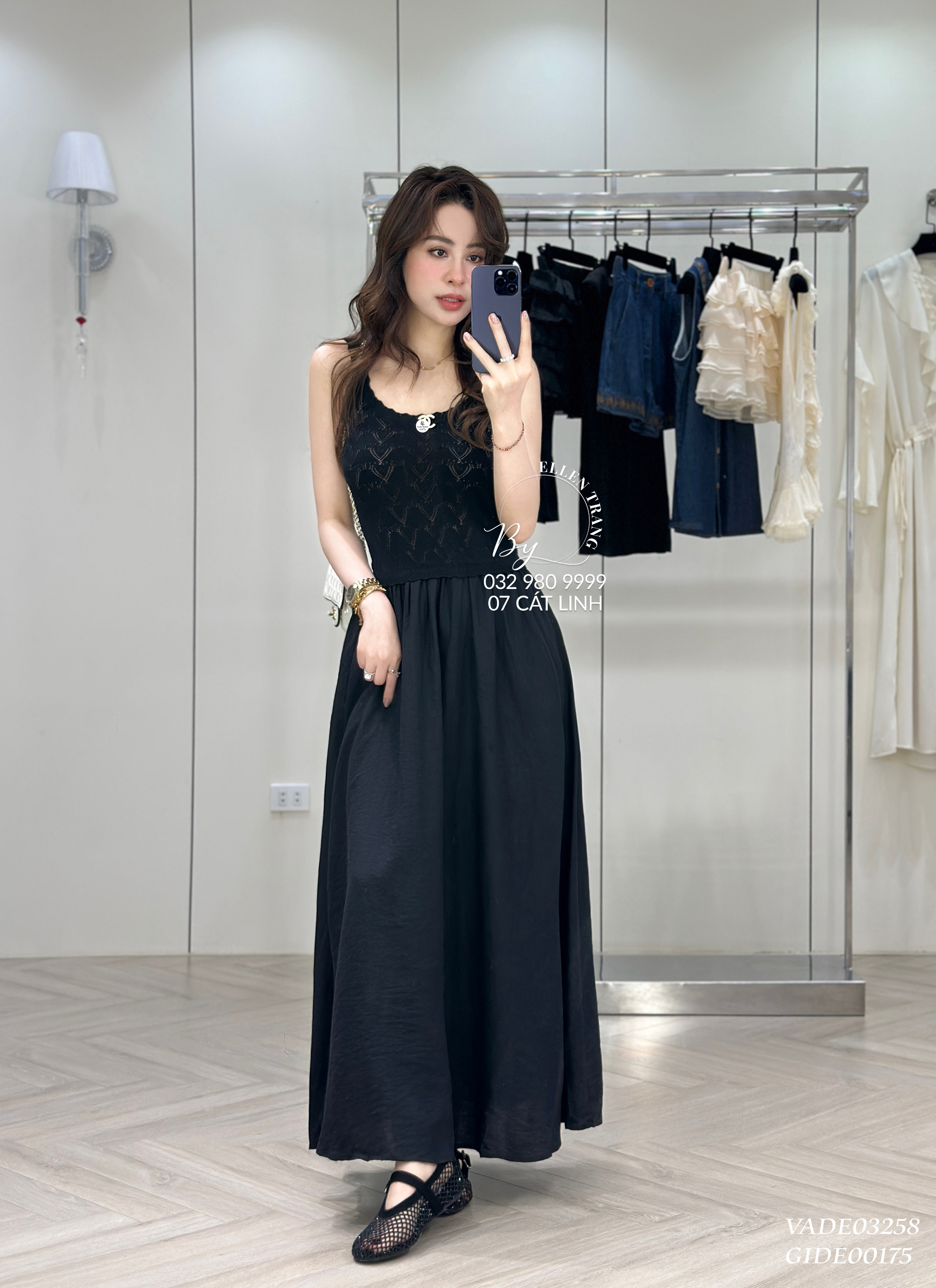 VÁY ĐEN 2 DÂY PHỐI REN MÓC KHUY CÀI CHANEL VÀNG