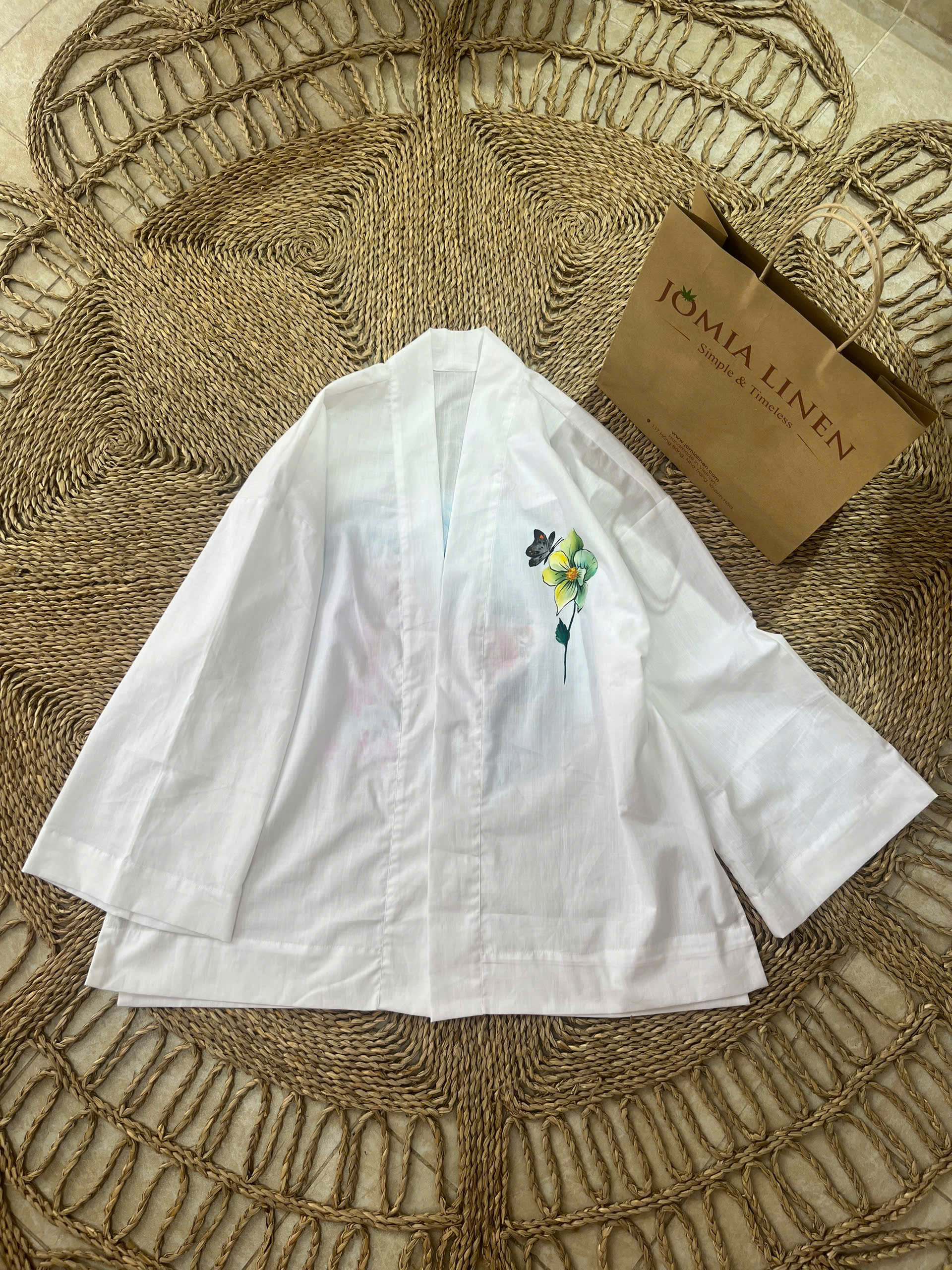 Áo Khoác Kimono Vẽ Tay Bướm & Vườn Hoa JOMIA LINEN
