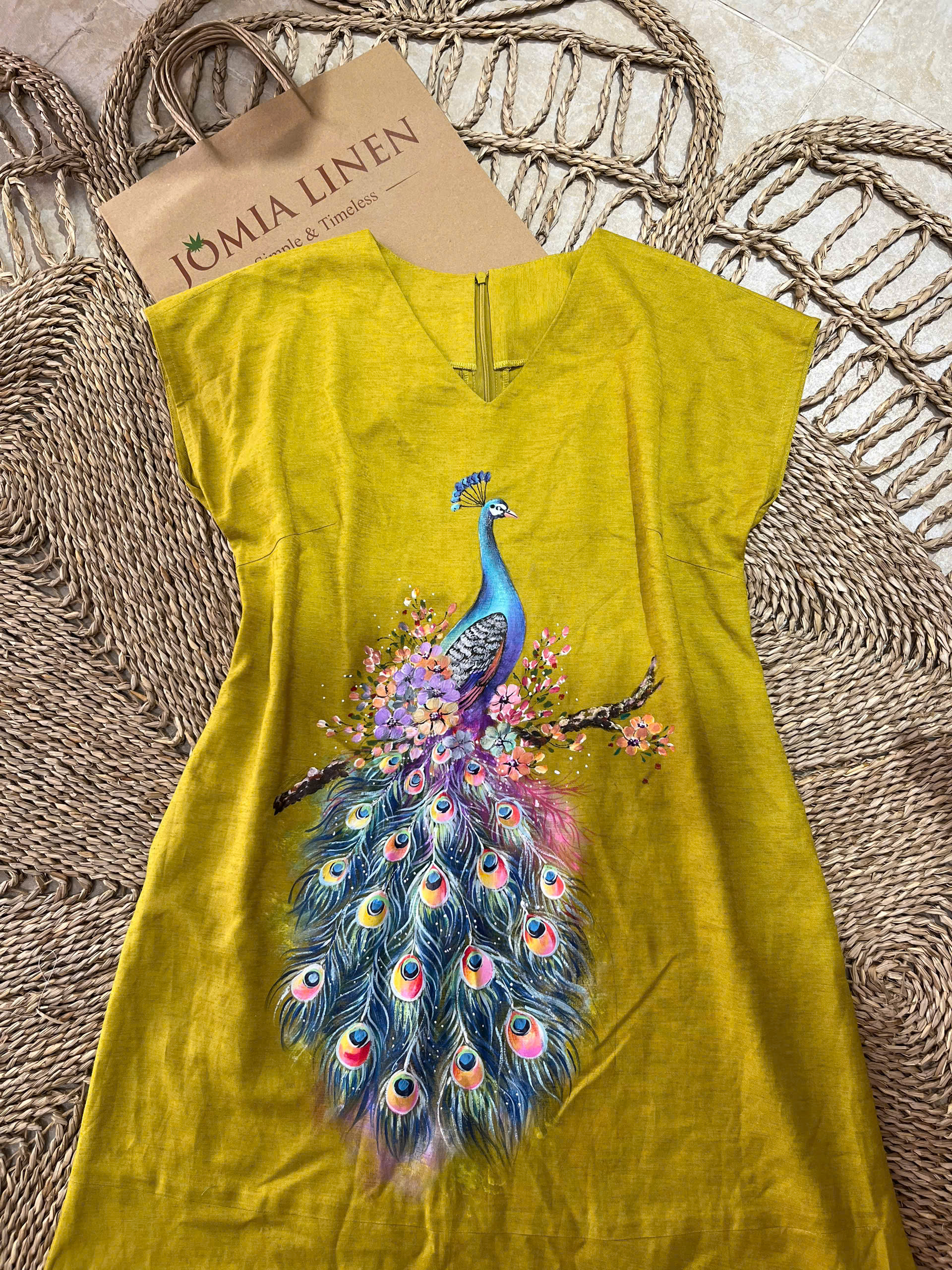 Đầm Linen Vàng Mustard Họa Tiết Chim Công
