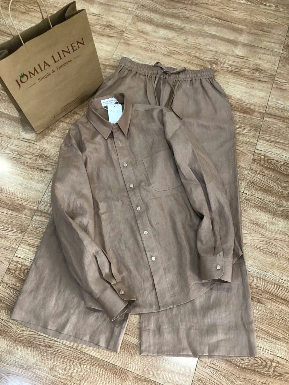 Set Sơ Mi Quần Suông Linen Tưng Premium Màu Brown Beige JOMIA LINEN