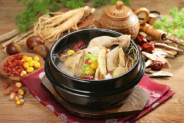 Gà hầm nhân sâm dưỡng sinh