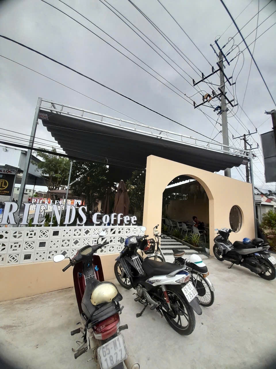 Dự án mái che di động My Friends Coffee tại Ô Môn, Cần Thơ