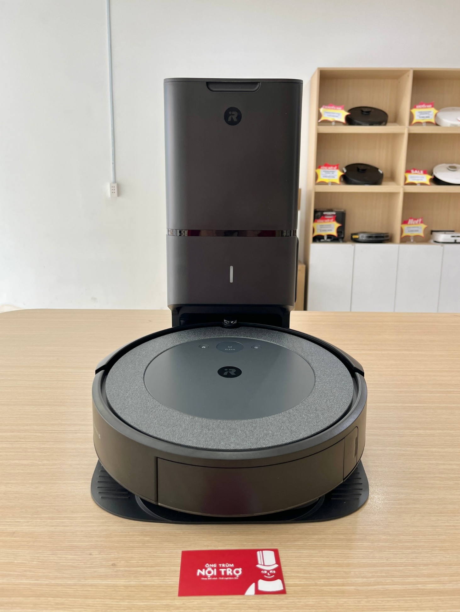 IROBOT ROOMBA I5 PLUS _ QUỐC TẾ