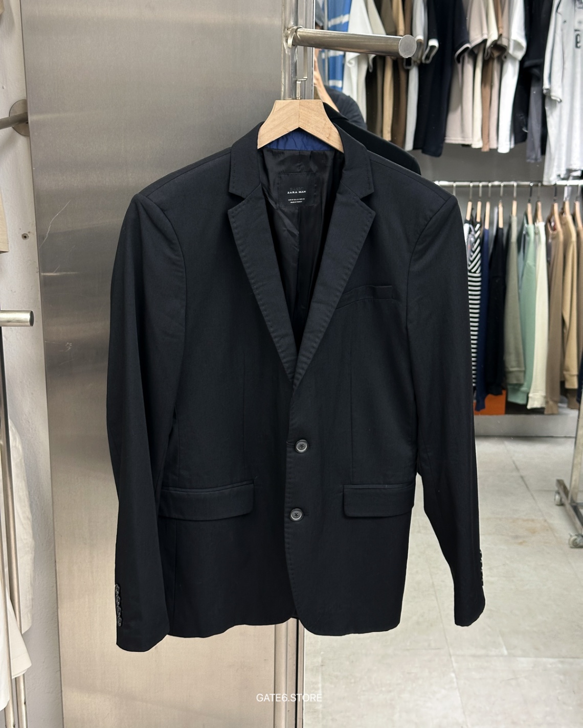 Khoác Z blazer sọc mảnh 19
