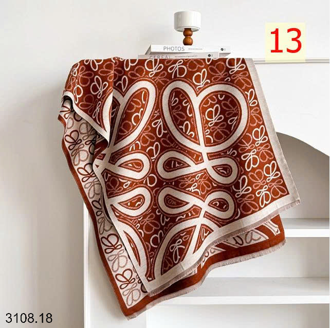 26HA3108.18 - KHĂN CHOÀNG CỔ CASHMERE GIẢ HỌA TIẾT BƯỚM