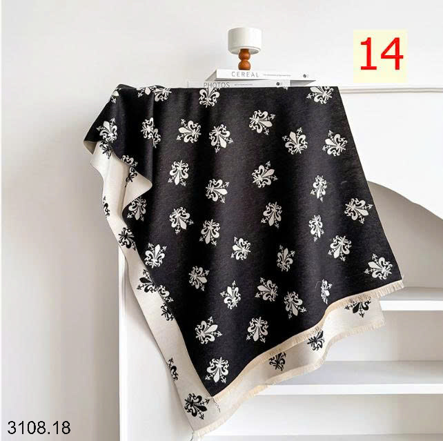 26HA3108.18 - KHĂN CHOÀNG CỔ CASHMERE GIẢ HỌA TIẾT BƯỚM