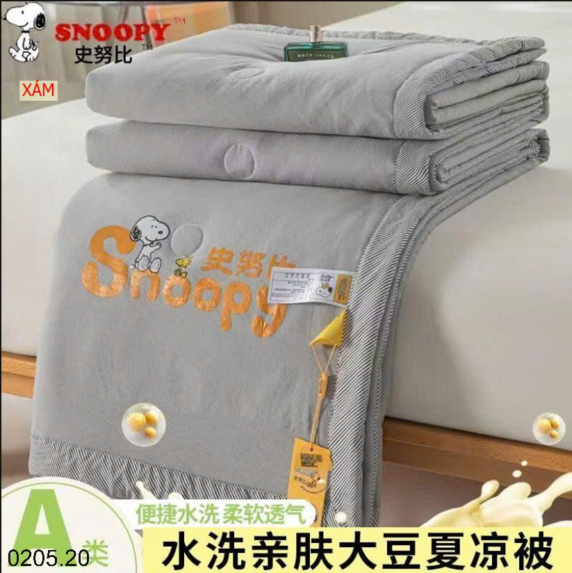 26HA0205.20 - CHĂN SNOOPY
