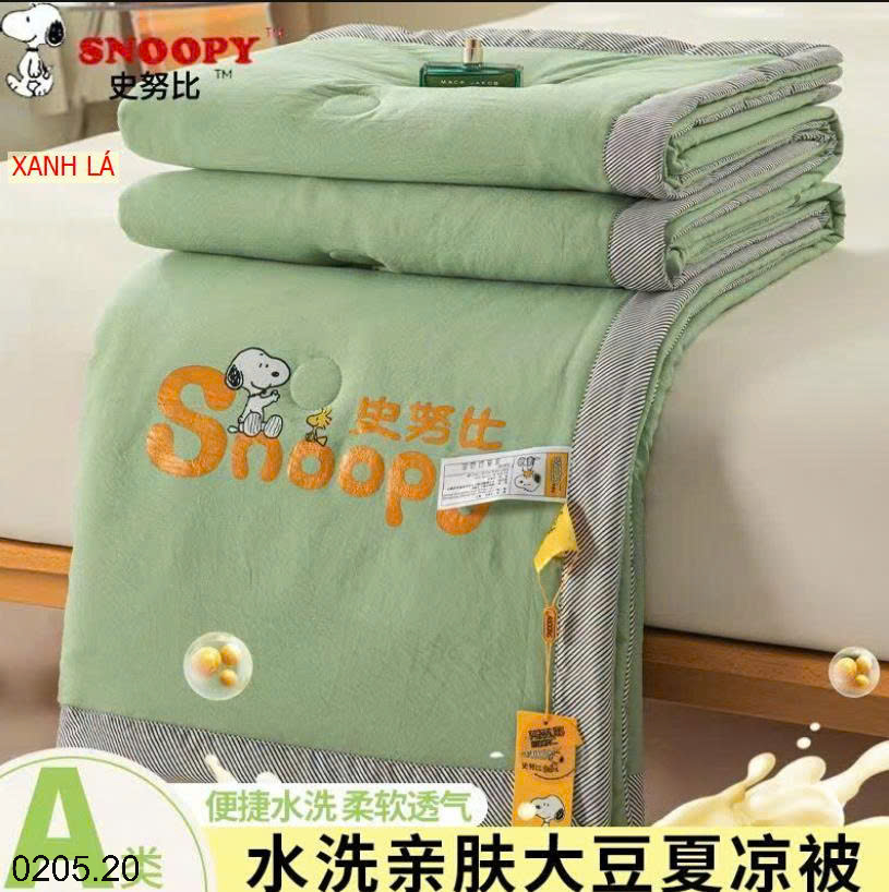 26HA0205.20 - CHĂN SNOOPY