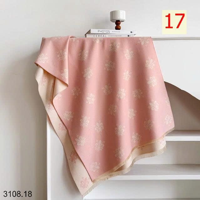 26HA3108.18 - KHĂN CHOÀNG CỔ CASHMERE GIẢ HỌA TIẾT BƯỚM