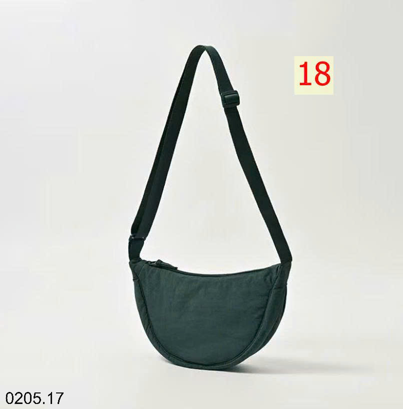 26HA0205.17 - TÚI ĐEO CHÉO VỎ XÒ