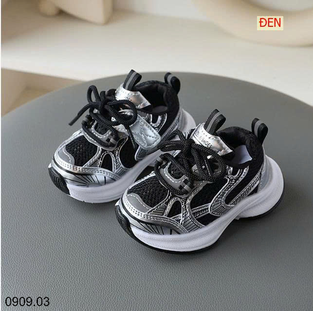 26HA0909.03 - GIÀY THỂ THAO BUỘC DÂY CHO BÉ