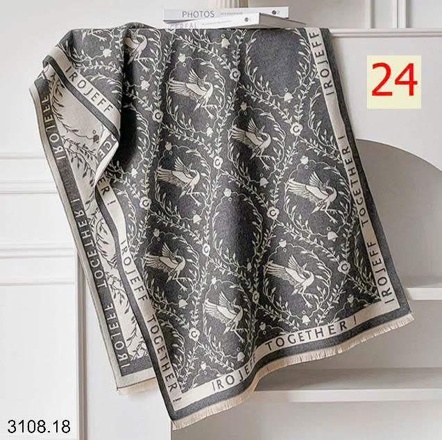 26HA3108.18 - KHĂN CHOÀNG CỔ CASHMERE GIẢ HỌA TIẾT BƯỚM