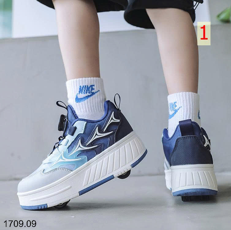26HA1709.09 - GIÀY ĐẾ CÓ BÁNH XE CHO BÉ