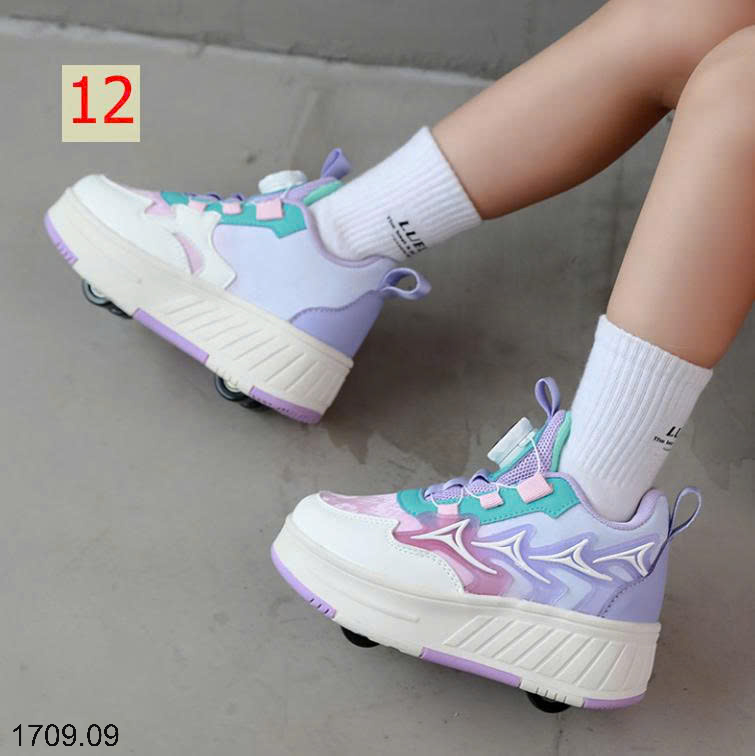26HA1709.09 - GIÀY ĐẾ CÓ BÁNH XE CHO BÉ