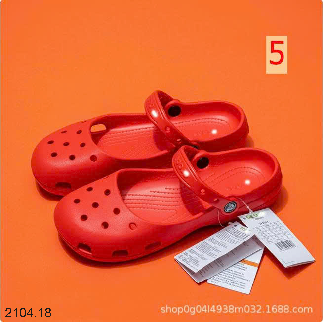 26HA2104.18 - DÉP CROCS BÍT MŨI
