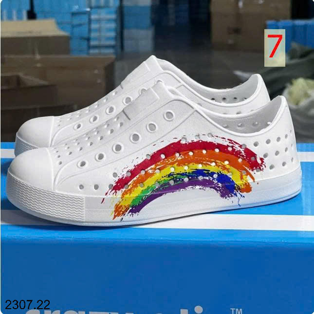 26HA2307.22 - GIÀY NATIVE CHO BÉ